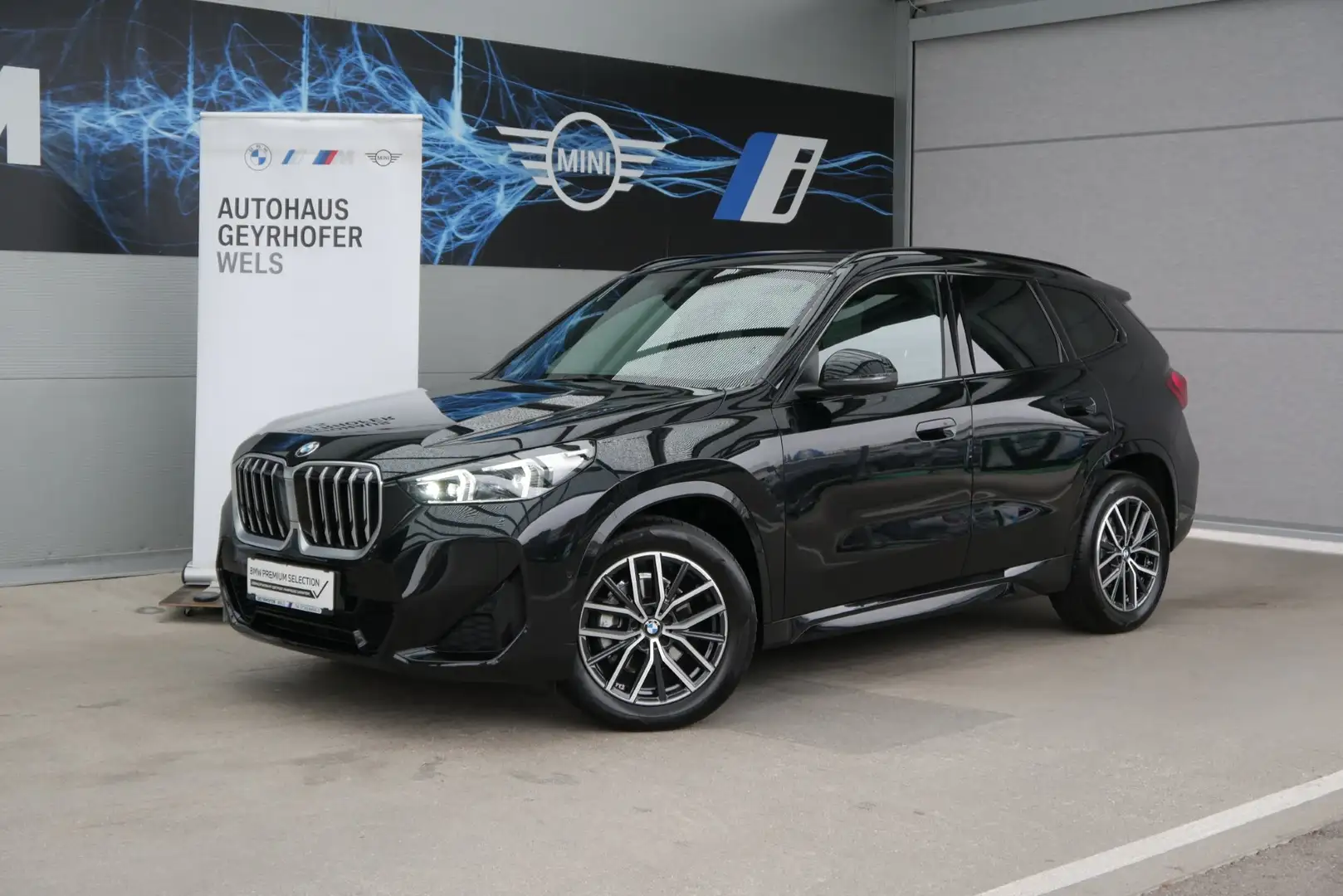 BMW X1 xDrive20d *Repair Incl./M-Paket/ACC/DA-Plus* Schwarz - 1