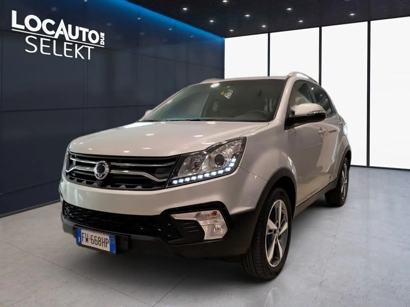 SsangYong Korando 2.2 d Limited 2wd my17 - PROMO Szary - 1