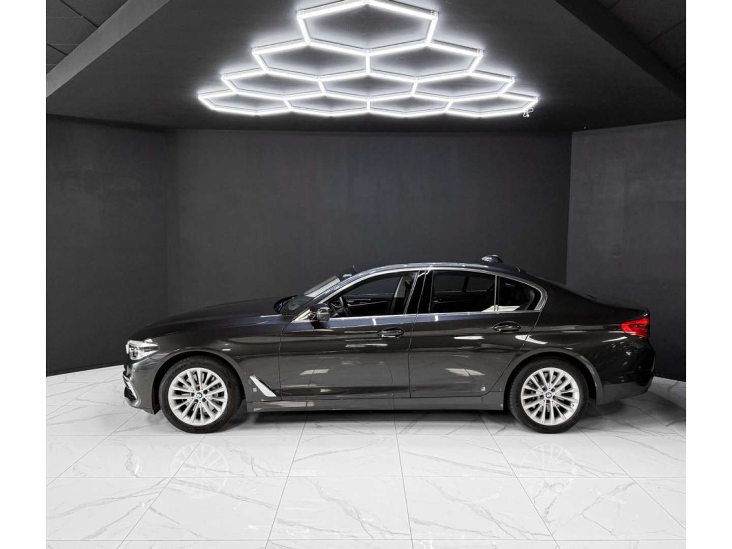 BMW Série 5 540i XDrive Luxury -  - Joinsteer - #2