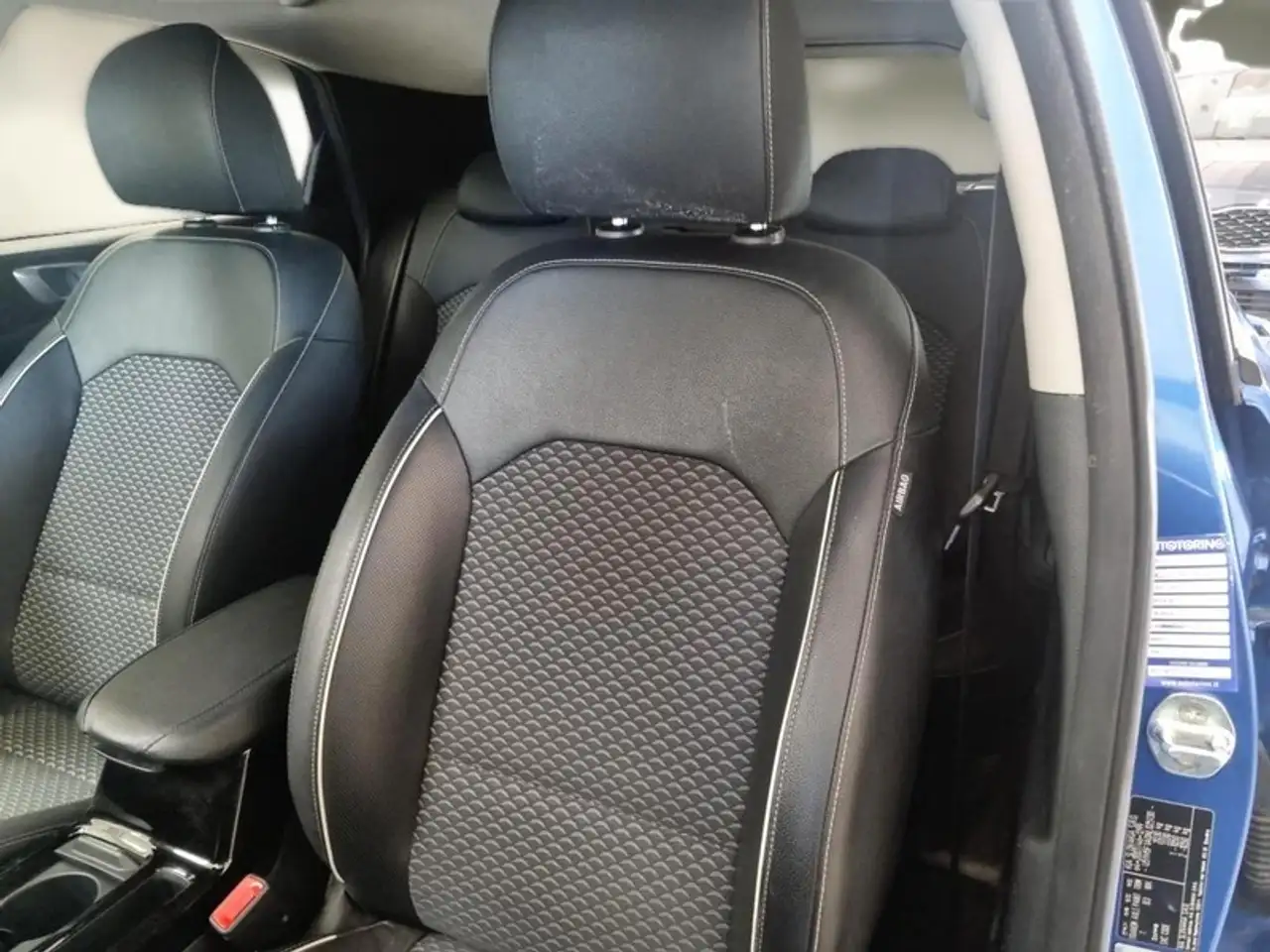 Kia X Ceed 1.6 GDI PHEV 141 CV DCT HIGH TECH CROSSOVER, миниатюра 9