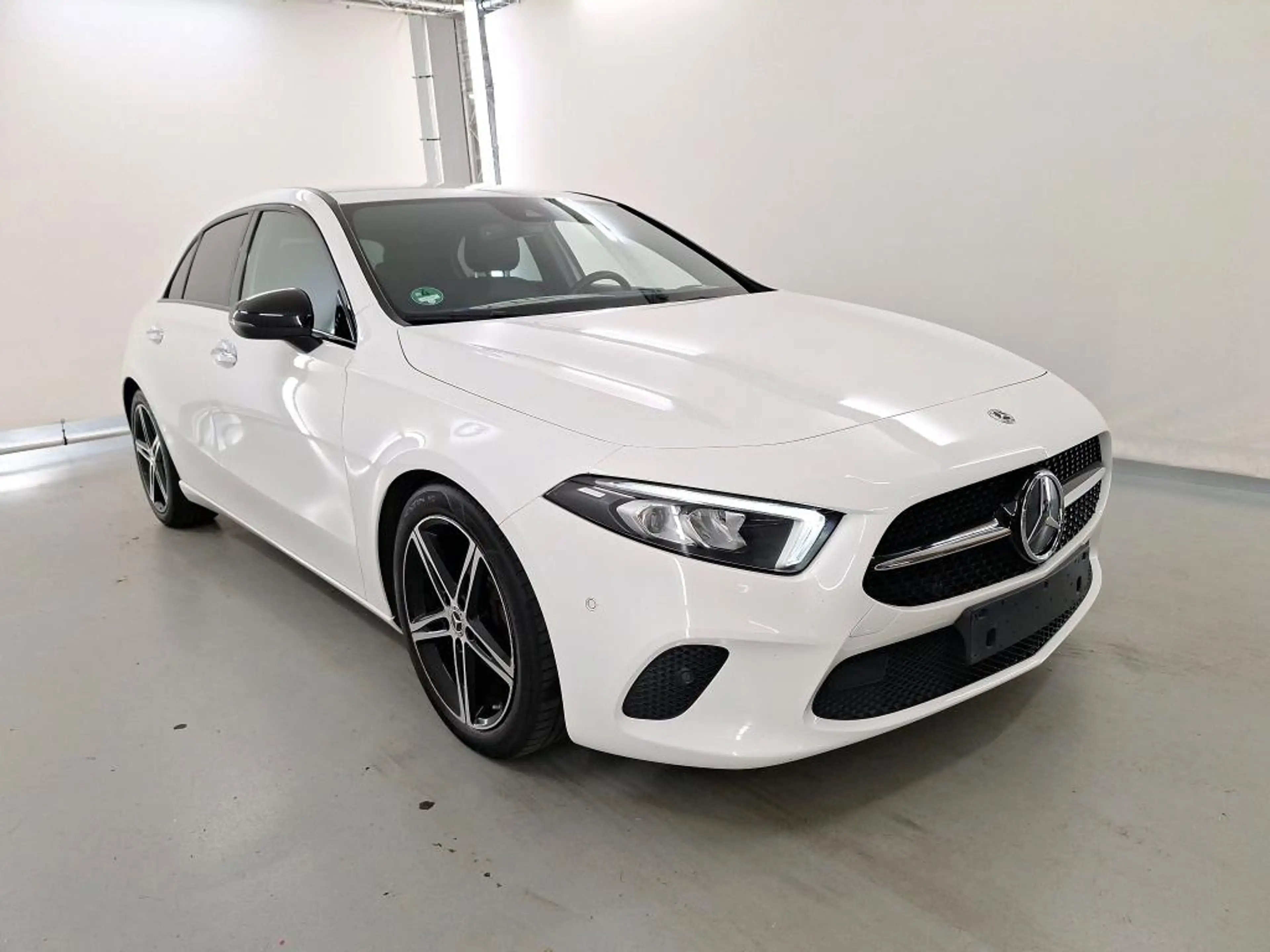 Mercedes-Benz A 180 Business Solution (EU6AP) - GPS - KEYLESS - CAMERA - LED - SONO — photo 2
