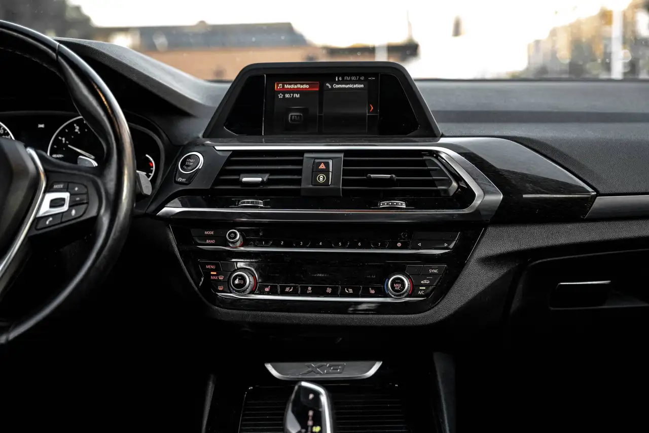 BMW X3 снимка BMW X3