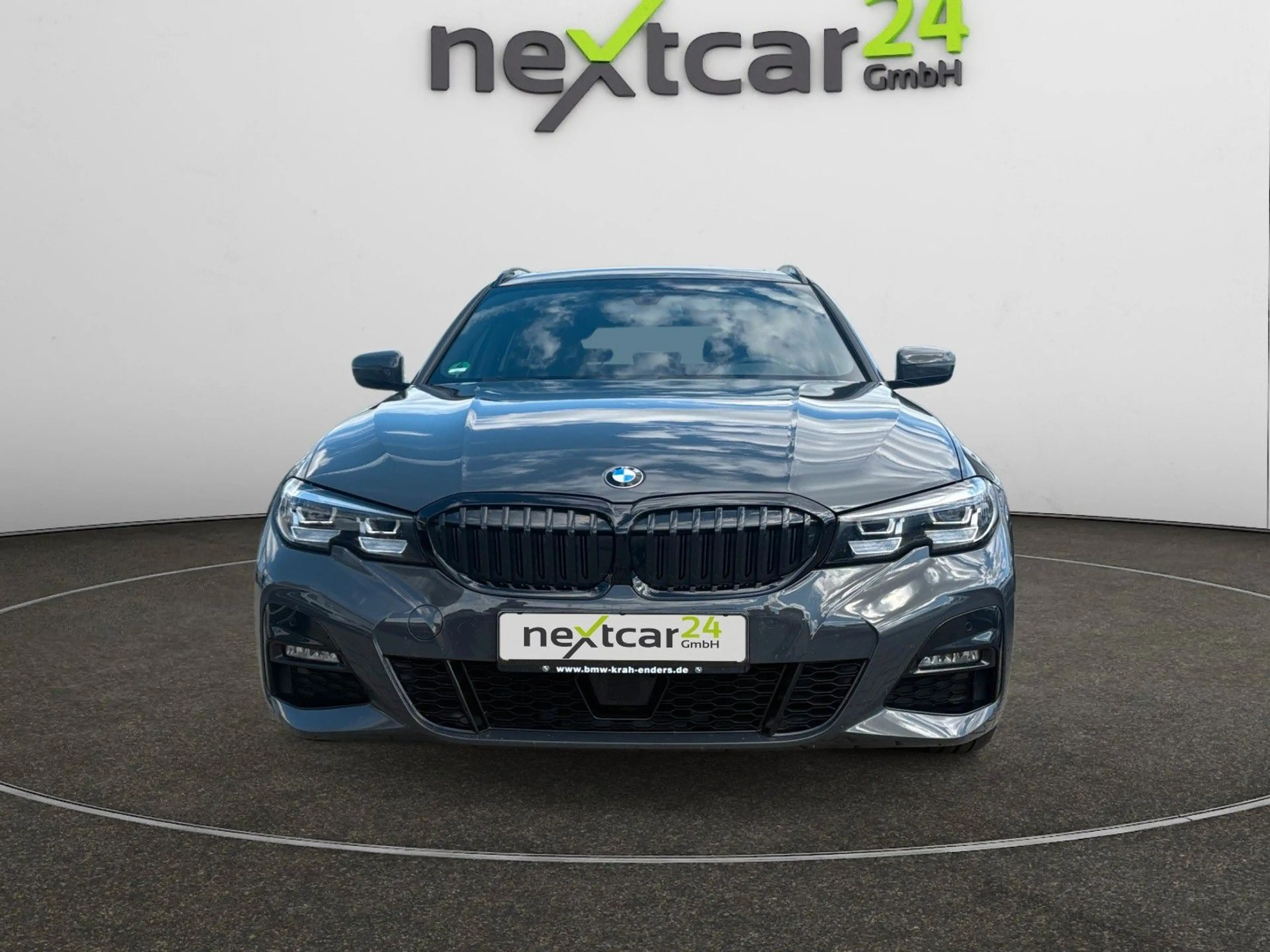 BMW 320 d M Sport T — photo 5