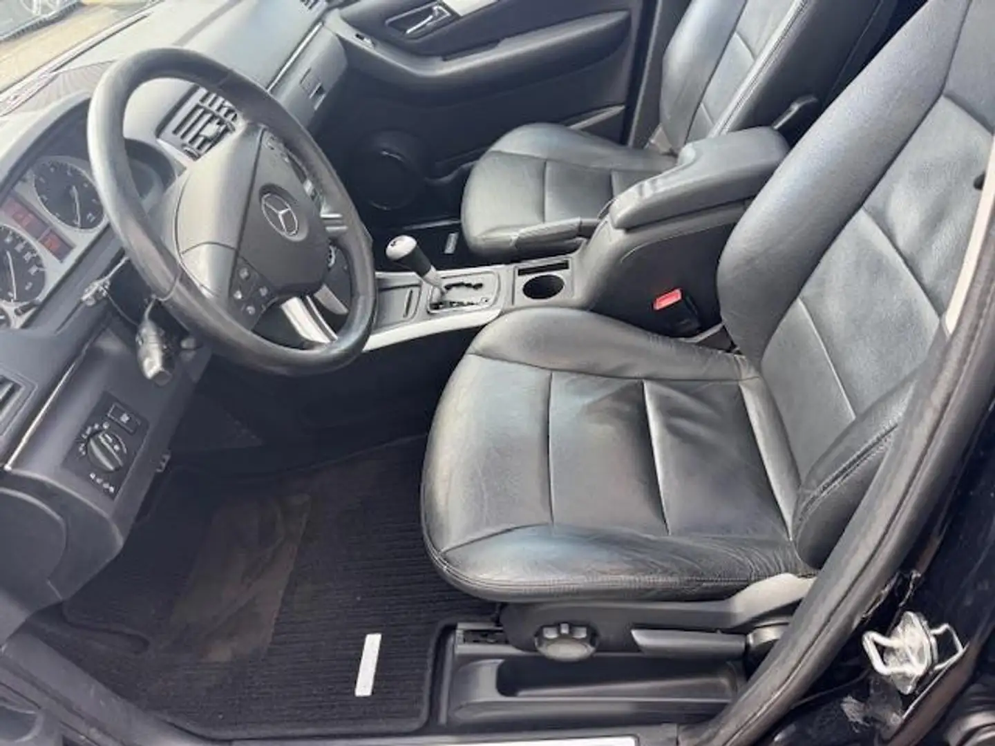 Mercedes-Benz B 200 Turbo, '07, aut., leer, navi, pano-dak, in keurige Zwart - 2