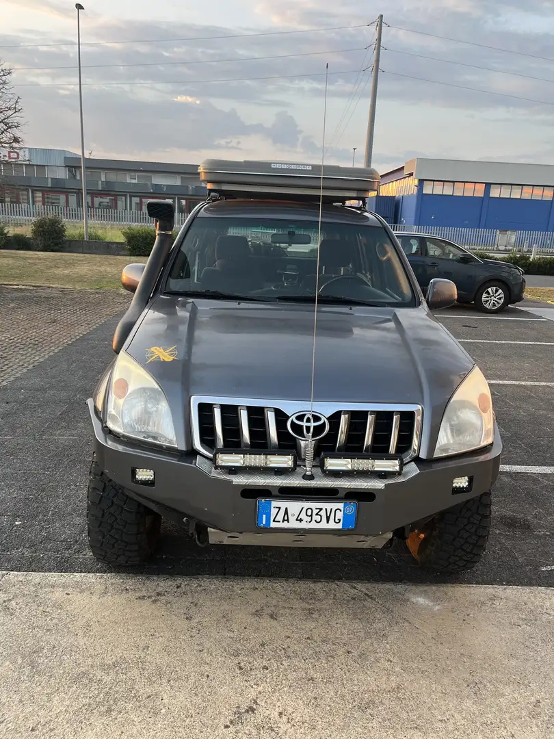 Toyota Land Cruiser Prado Blau - 1