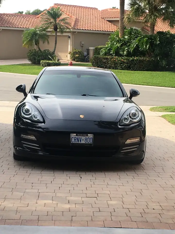 Porsche Panamera снимка Porsche Panamera