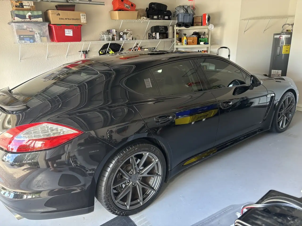 Porsche Panamera снимка Porsche Panamera