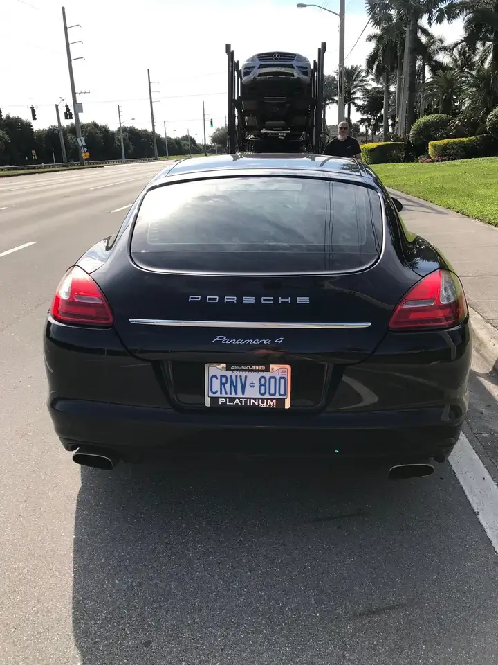 Porsche Panamera снимка Porsche Panamera