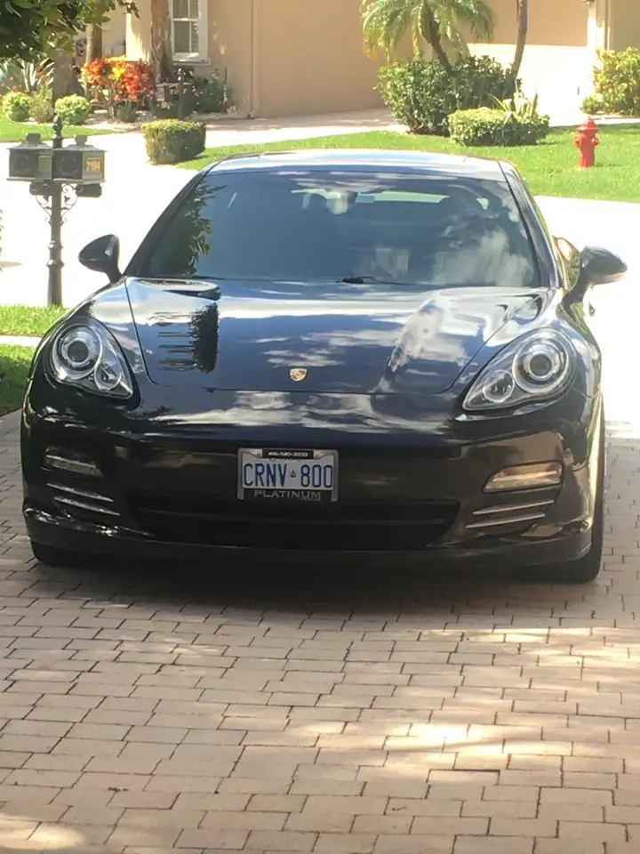 Porsche Panamera снимка Porsche Panamera