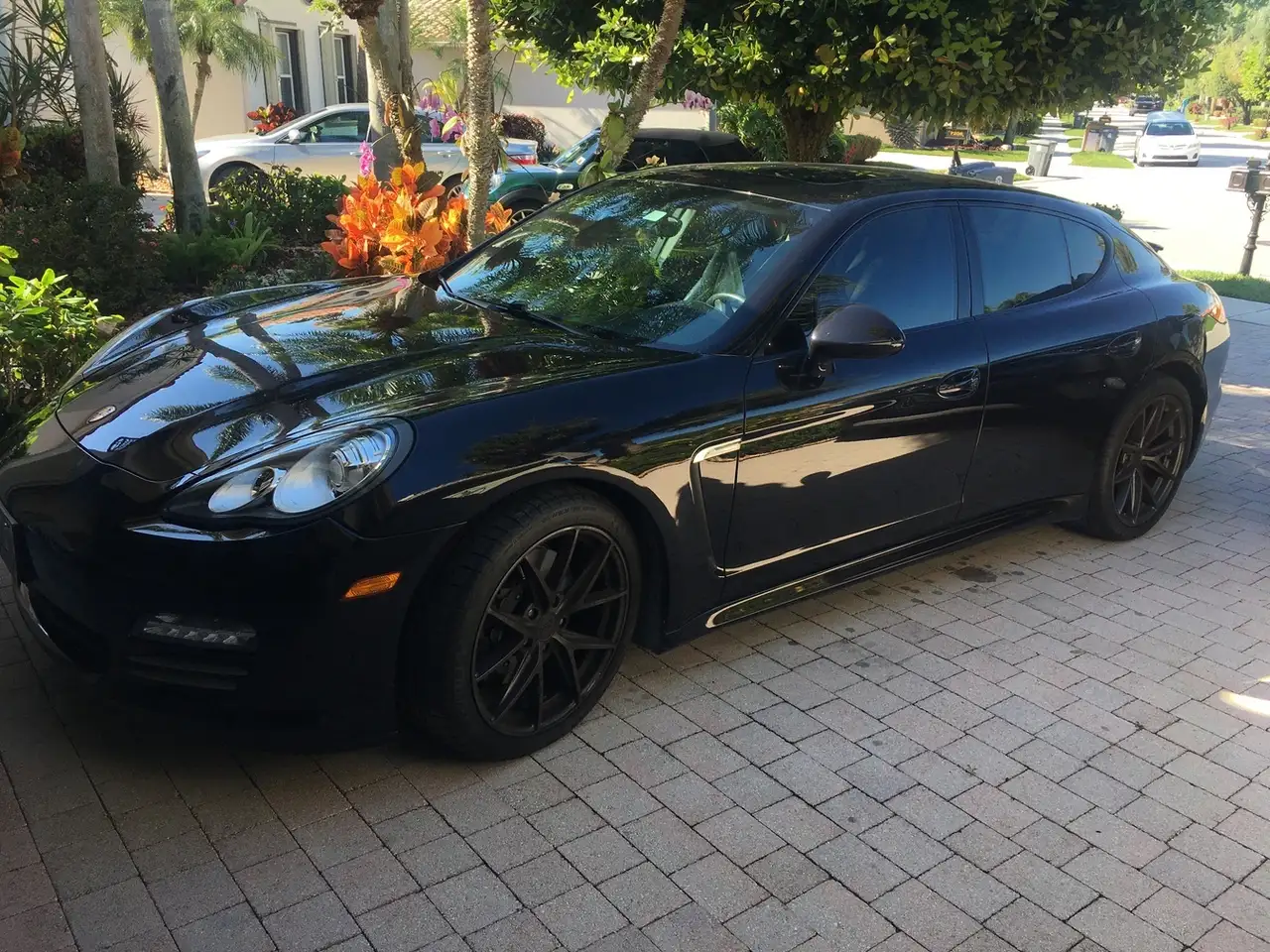 Porsche Panamera снимка Porsche Panamera