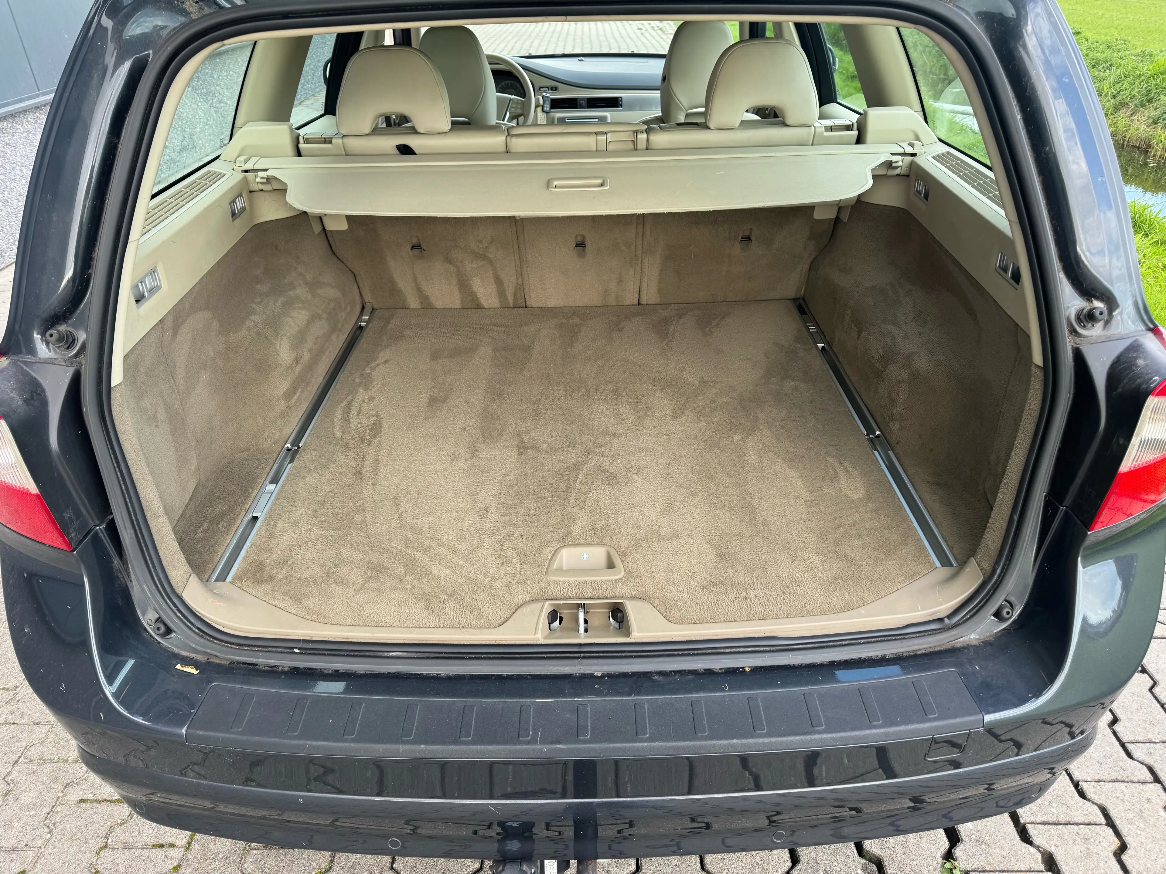 Volvo V70 2.5 FT Summum — photo 12