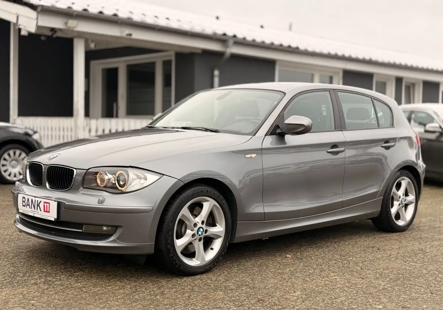 BMW 123 d lim. E87 EMW Select. Leder Navi Xenon Shz. Gris - 1
