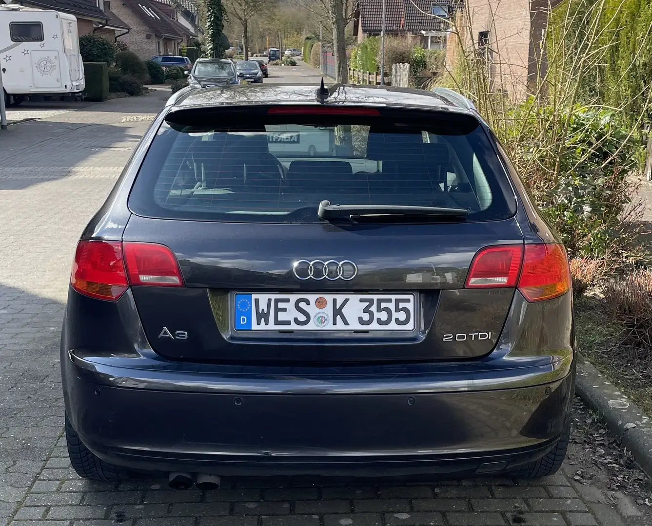 Audi A3 2.0 TDI Ambition Sportback Grau - 2