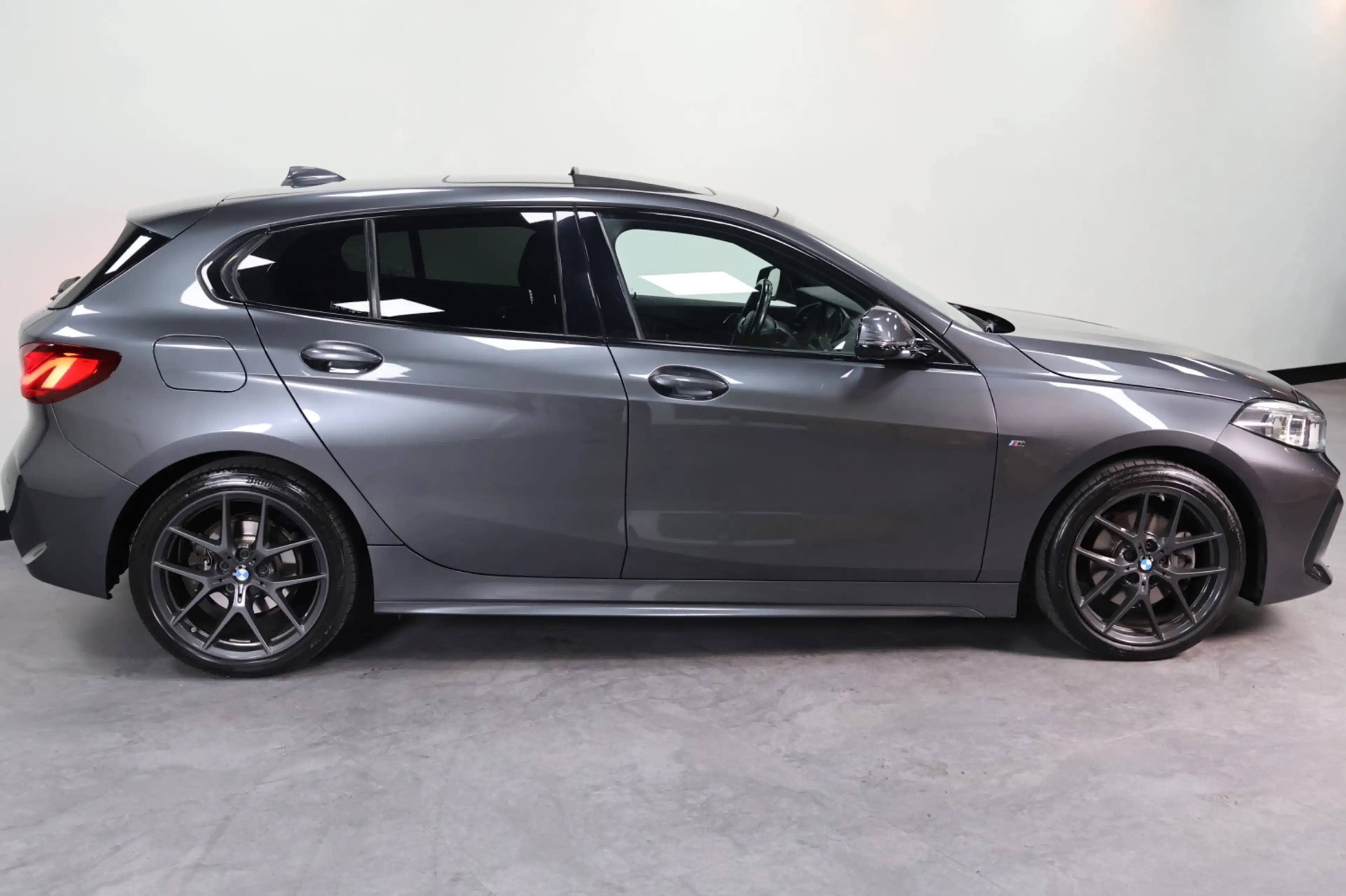 BMW 118 1-serie 118i High Executive|M-SERIE|PANO|LED|STUUR — photo 4