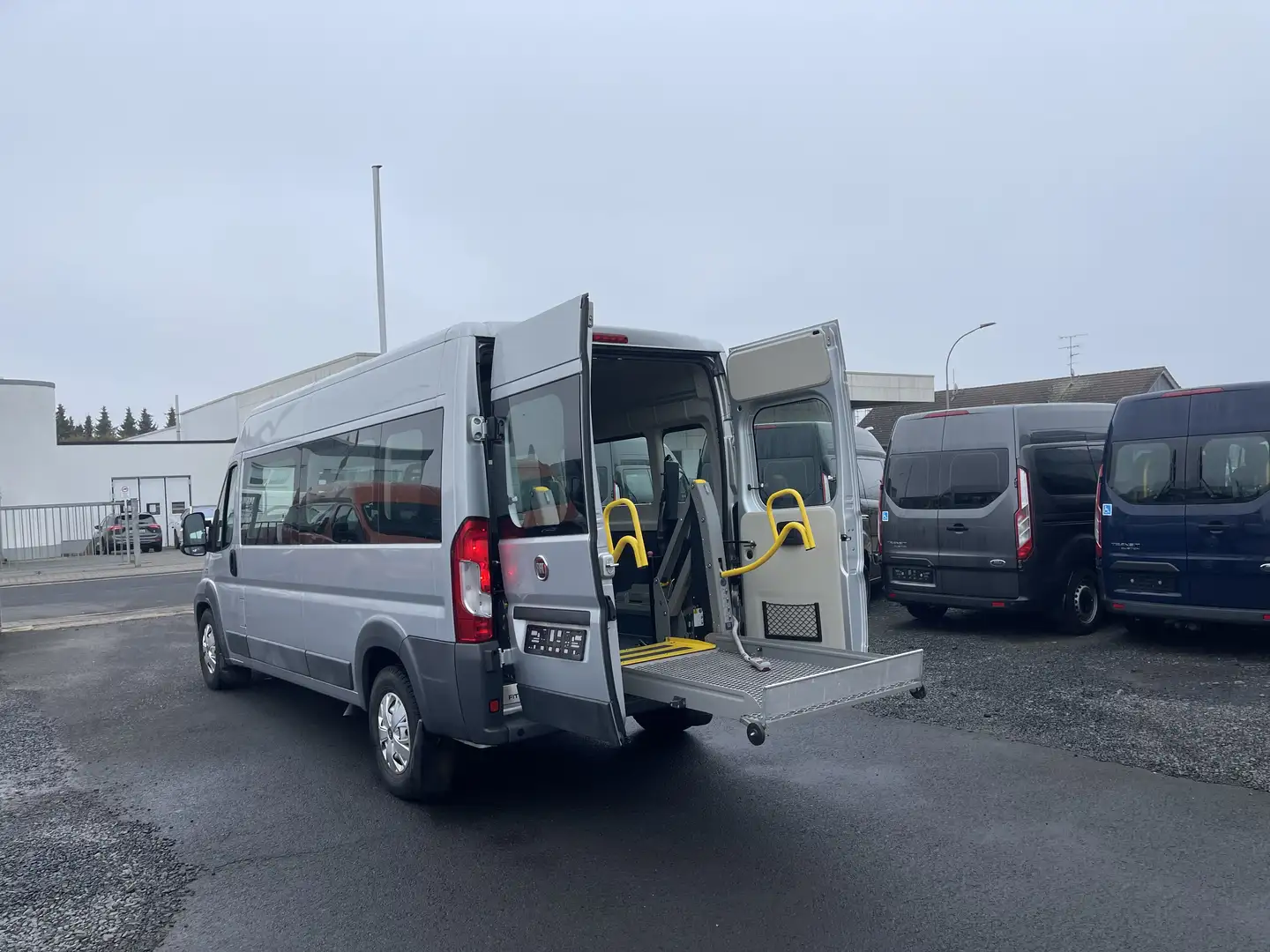 Fiat Ducato L3 H2 Automatik Behindertengerecht KLIMA Silber - 1