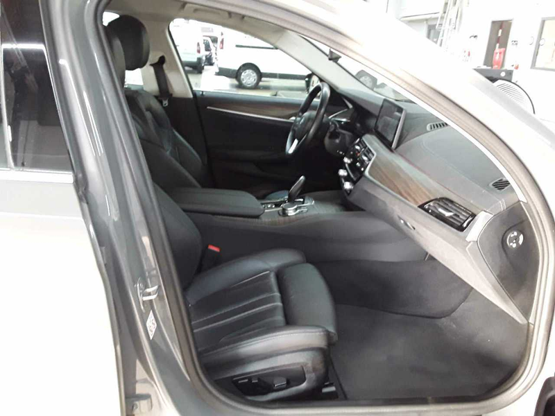 BMW 530 530i xDrive Touring Aut. Luxury Line AHK KAM — photo 8