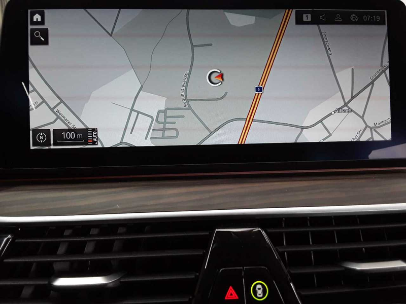 BMW 530 530i xDrive Touring Aut. Luxury Line AHK KAM — photo 12