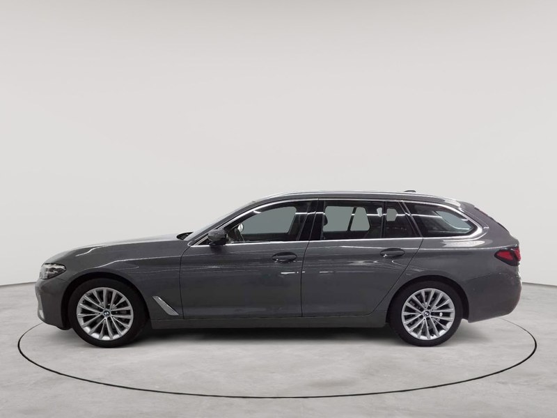 BMW 530 530i xDrive Touring Aut. Luxury Line AHK KAM — photo 6