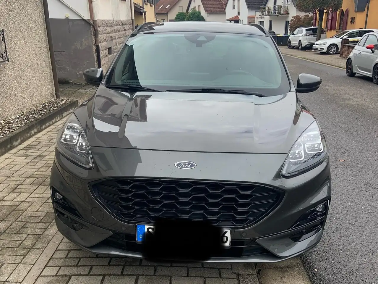 Ford Kuga Kuga 1.5 EcoBoost ST-LINE X — photo 1 of 11