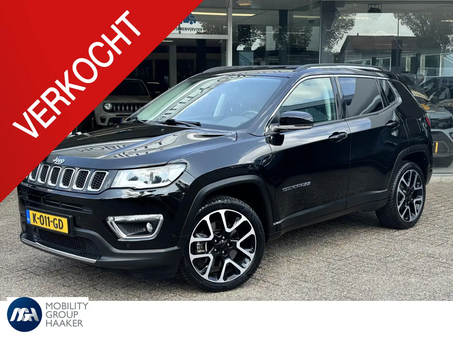 Jeep Compass 4xe 190 Plug-in Hybrid Electric Limited Business | Zwart - 1