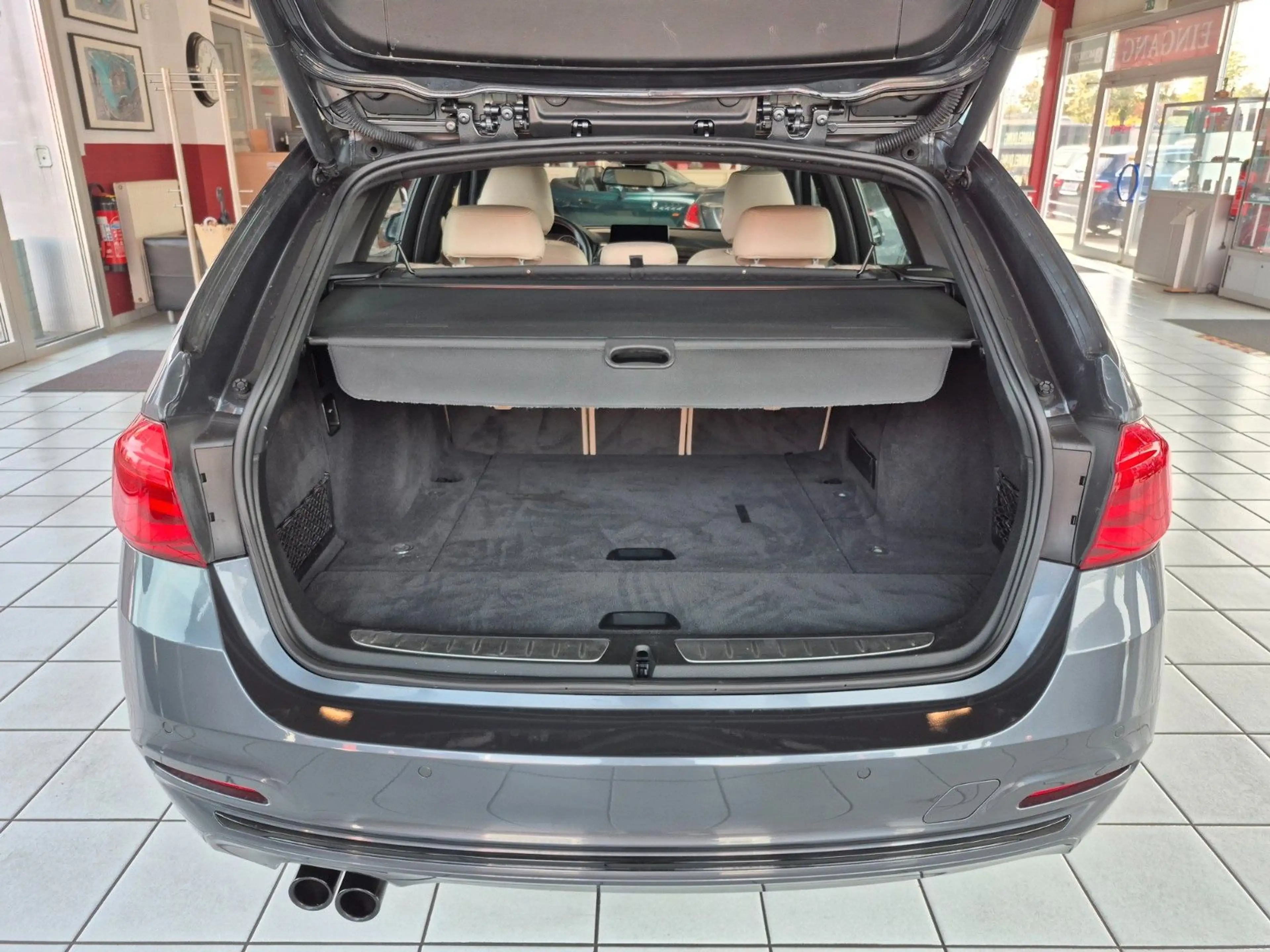 BMW 328 i xDrive Touring Sport Line Leder Navi Kamera — photo 7