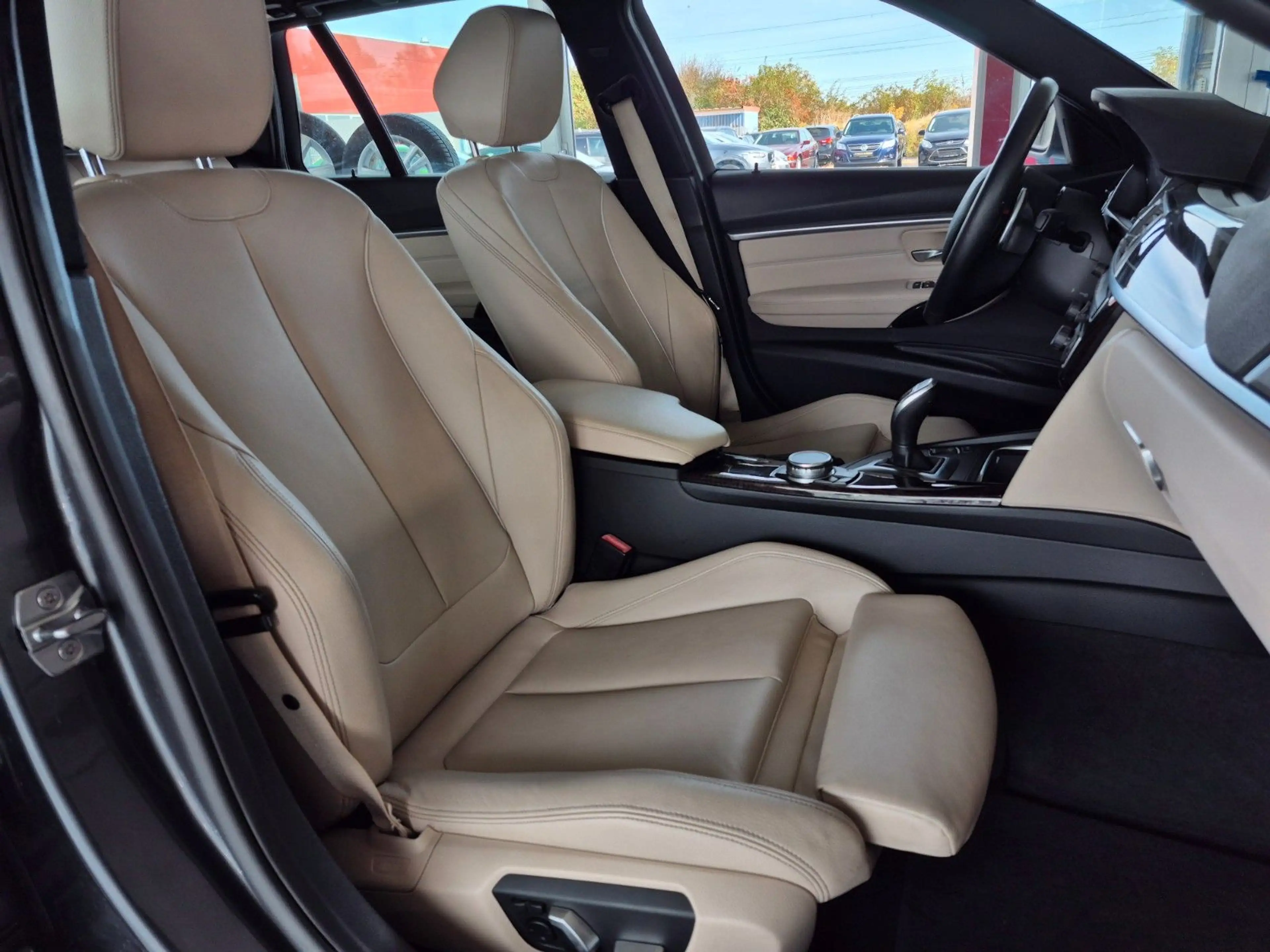 BMW 328 i xDrive Touring Sport Line Leder Navi Kamera — photo 13