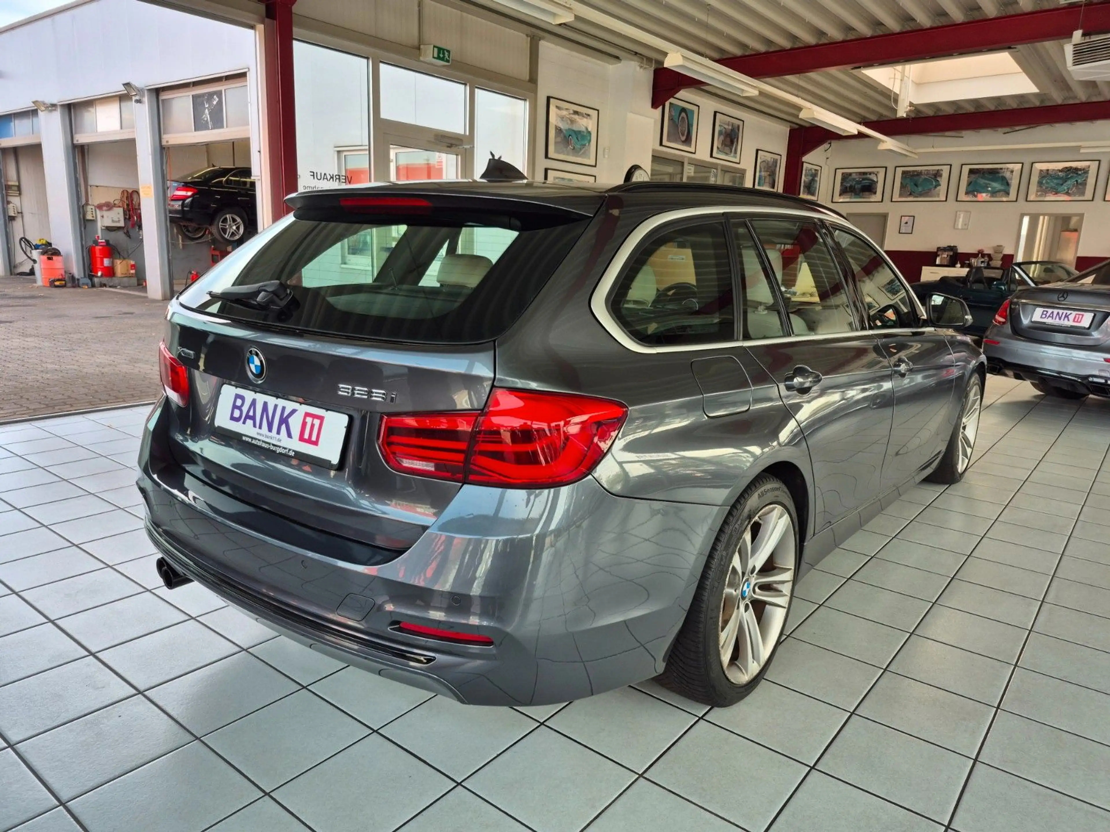 BMW 328 i xDrive Touring Sport Line Leder Navi Kamera — photo 5