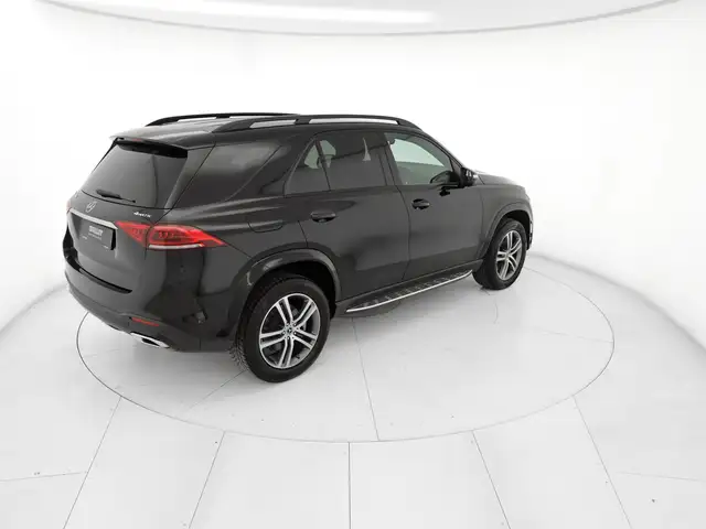 Mercedes-Benz Gle view 4