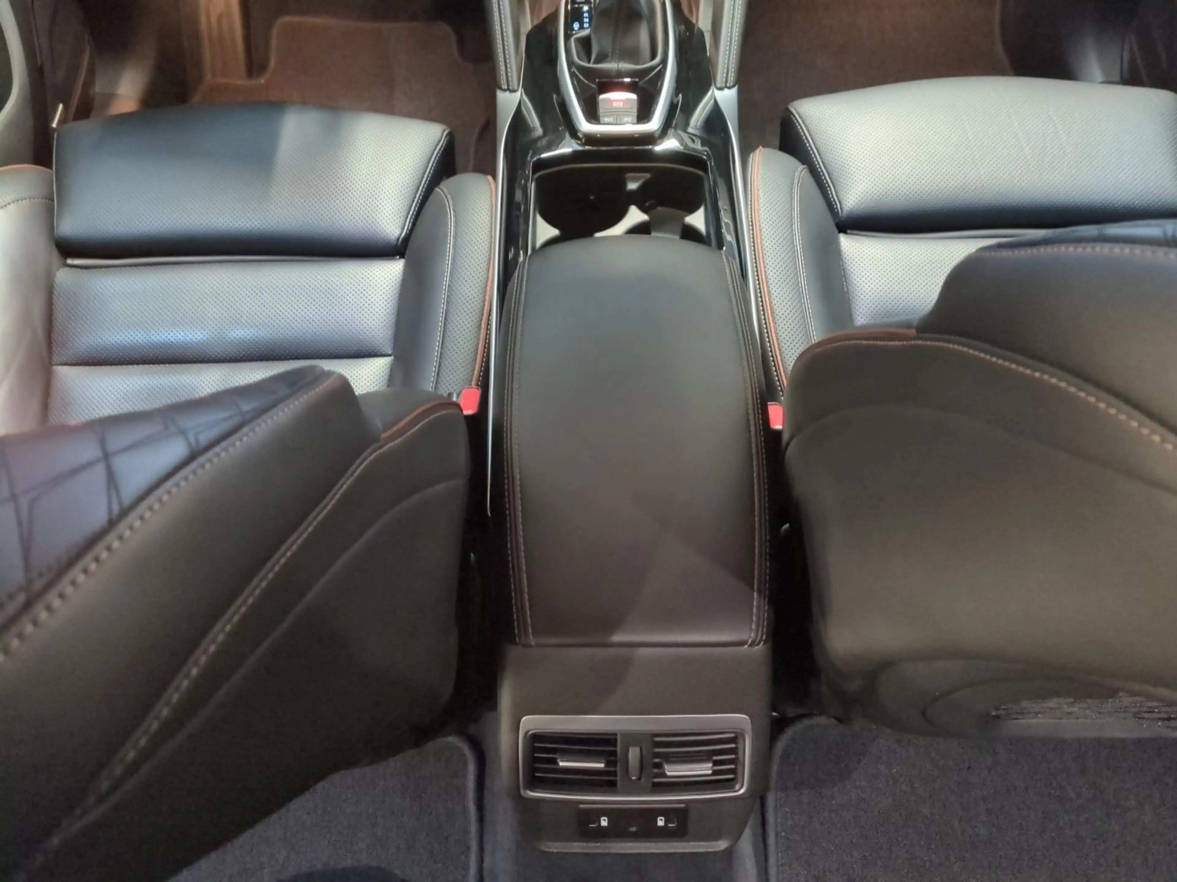 Renault Koleos Initiale Paris BLUE dCi185 4WD*Leder*SHZ* — photo 15