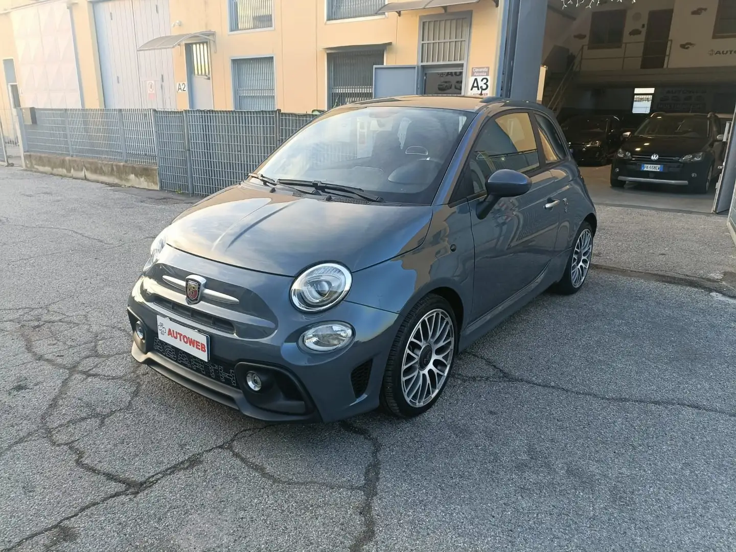 Abarth 595 1.4 t-jet 145cv Gri - 2