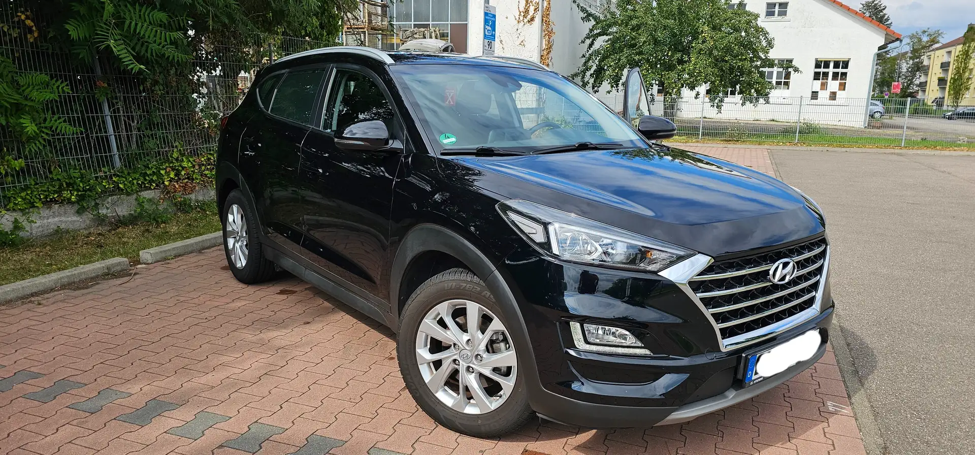 Hyundai TUCSON Tucson 1.6 GDi 2WD DCT Trend Schwarz - 1