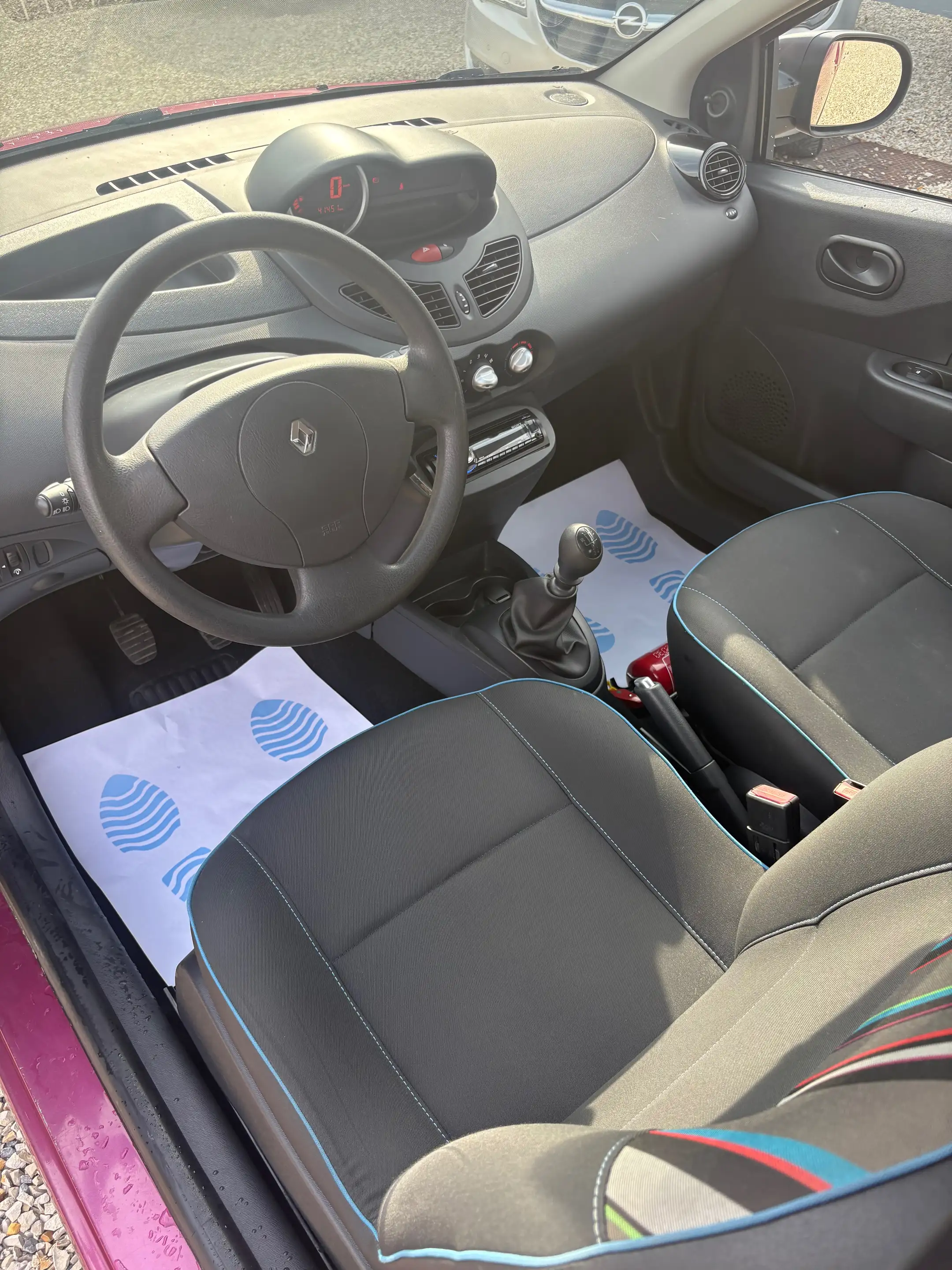 Renault Twingo Twingo 1.2i LEv Helios — photo 5