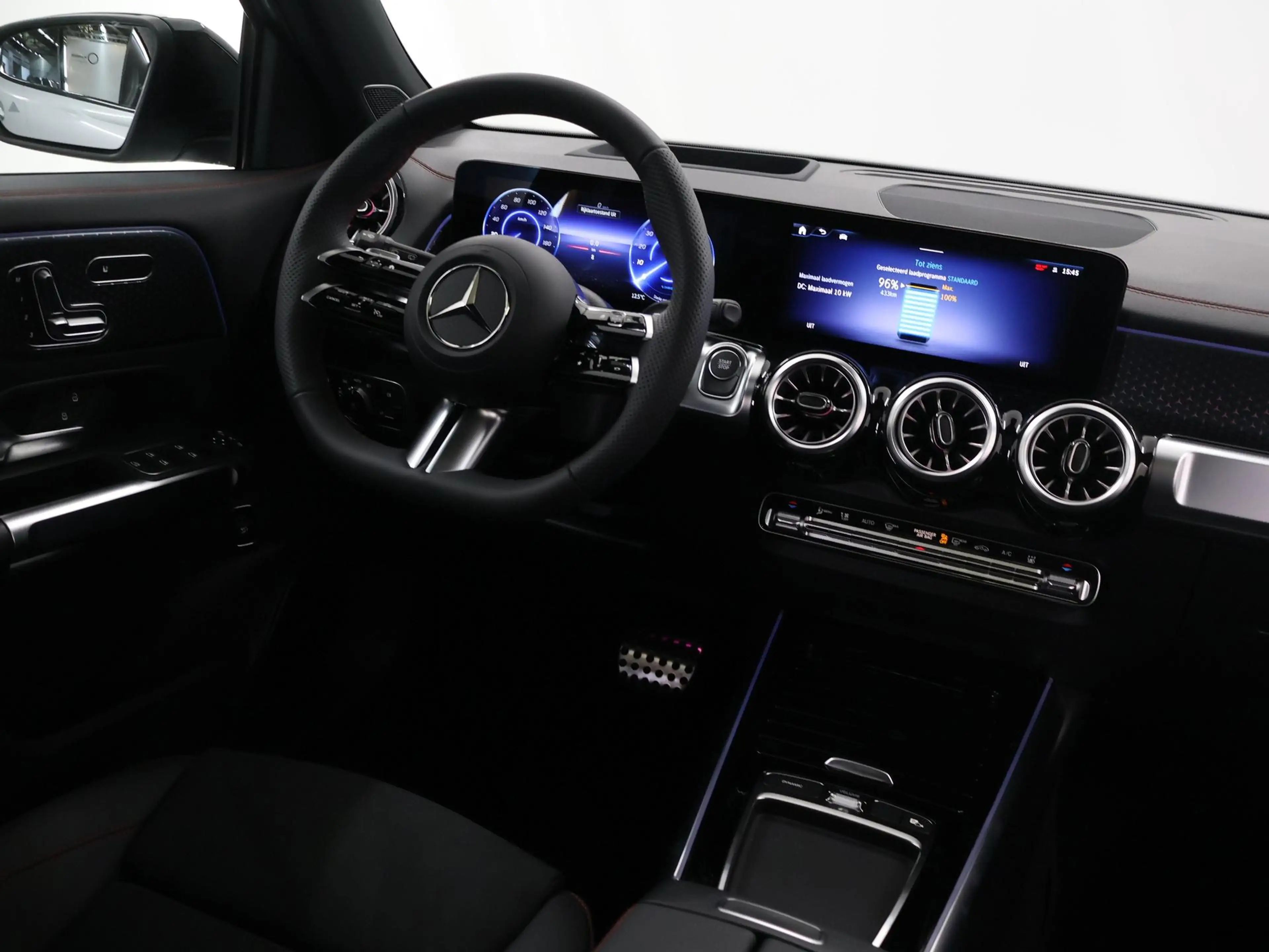 Mercedes-Benz EQB 250 250+ Business Solution AMG 71 kWh | Panoramaschuif — photo 9