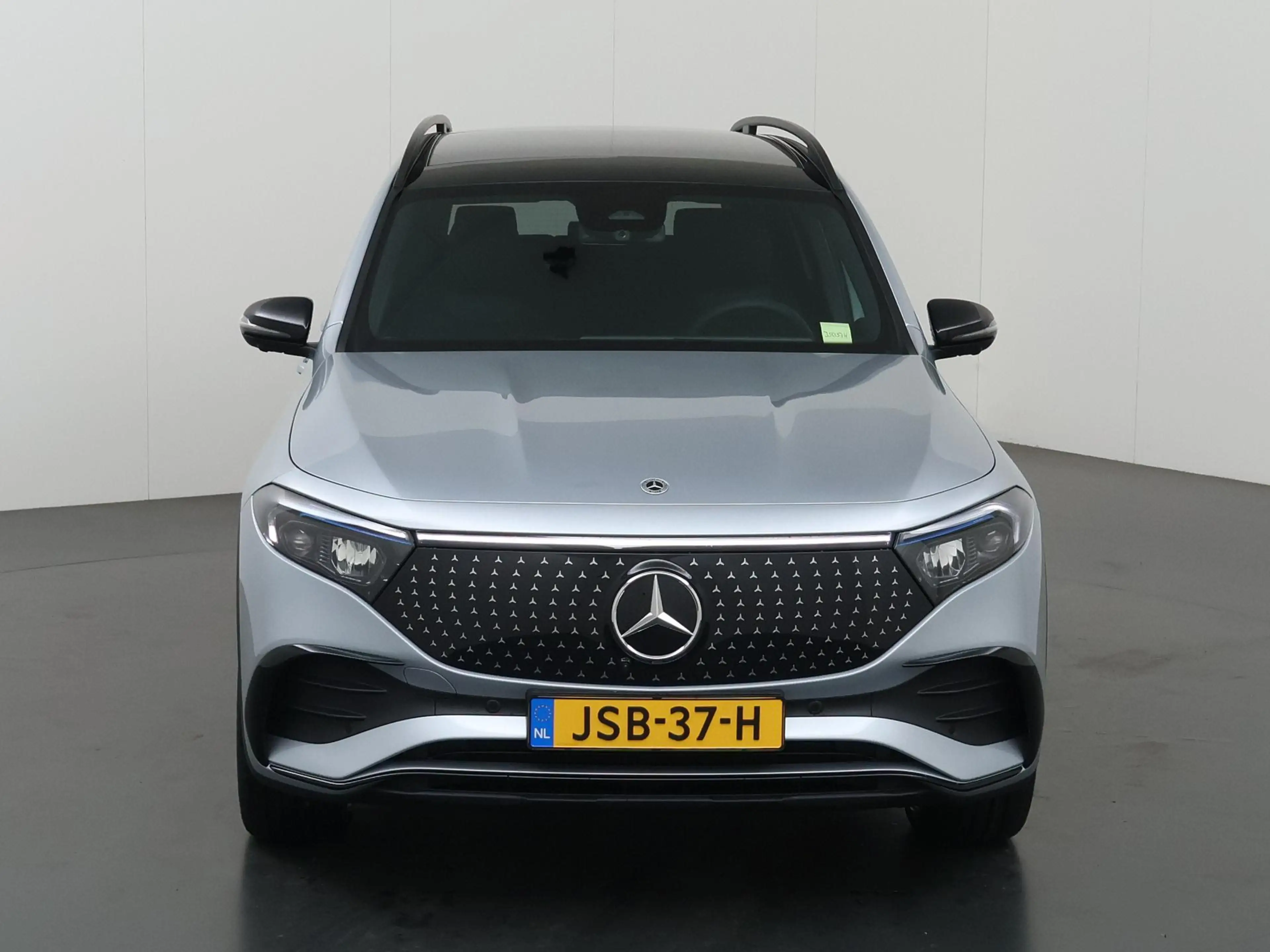 Mercedes-Benz EQB 250 250+ Business Solution AMG 71 kWh | Panoramaschuif — photo 3