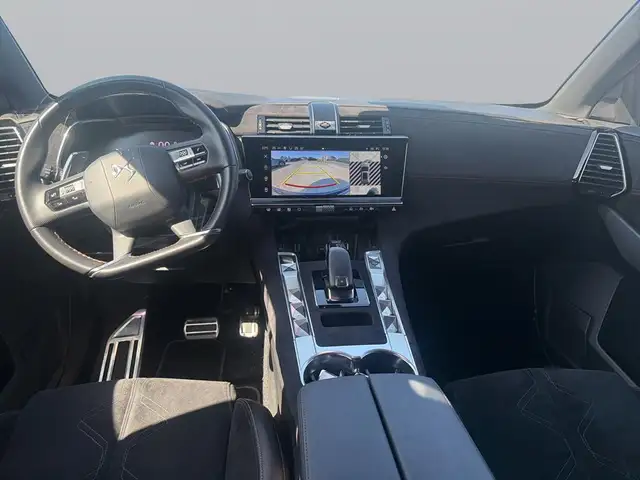 DS Automobiles DS 7 view 10