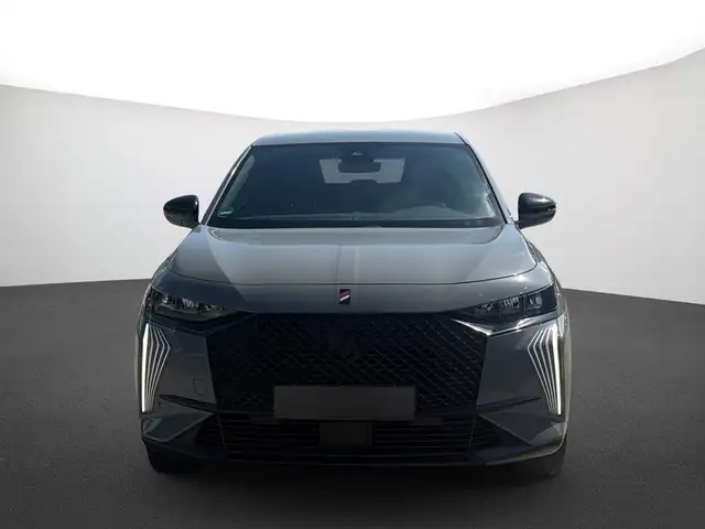 DS Automobiles DS 7 view 2