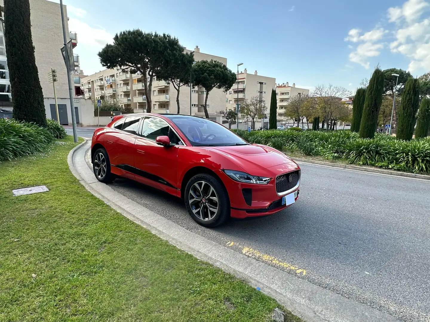 Jaguar I-Pace HSE Rojo - 2