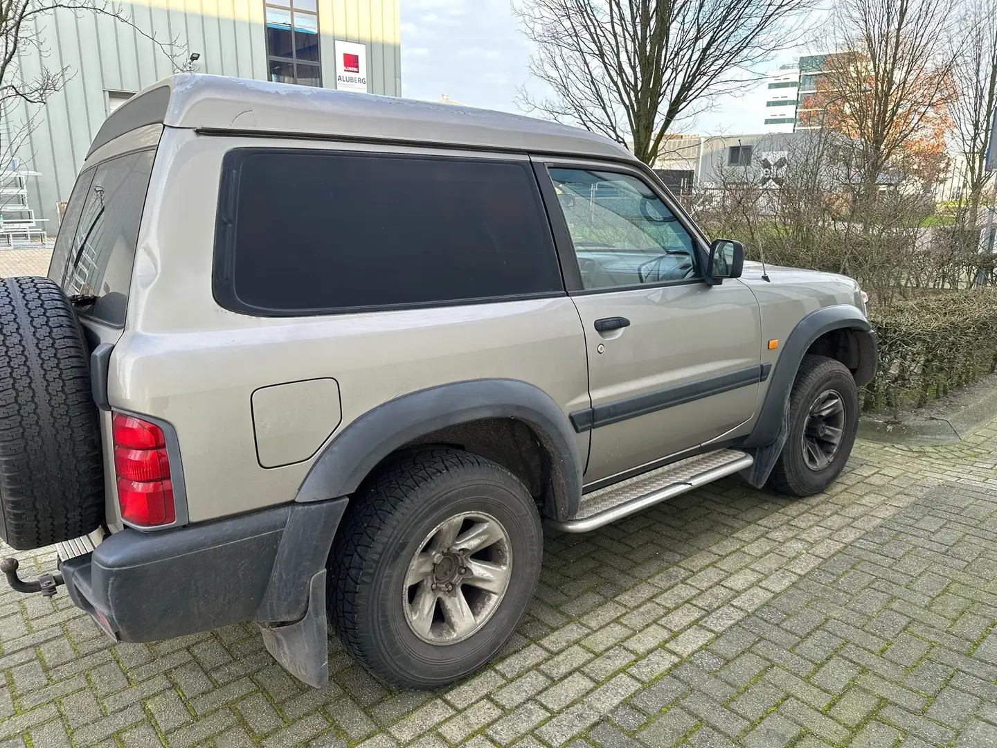 Nissan Patrol 3.0 Di Comfort Stříbrná - 1