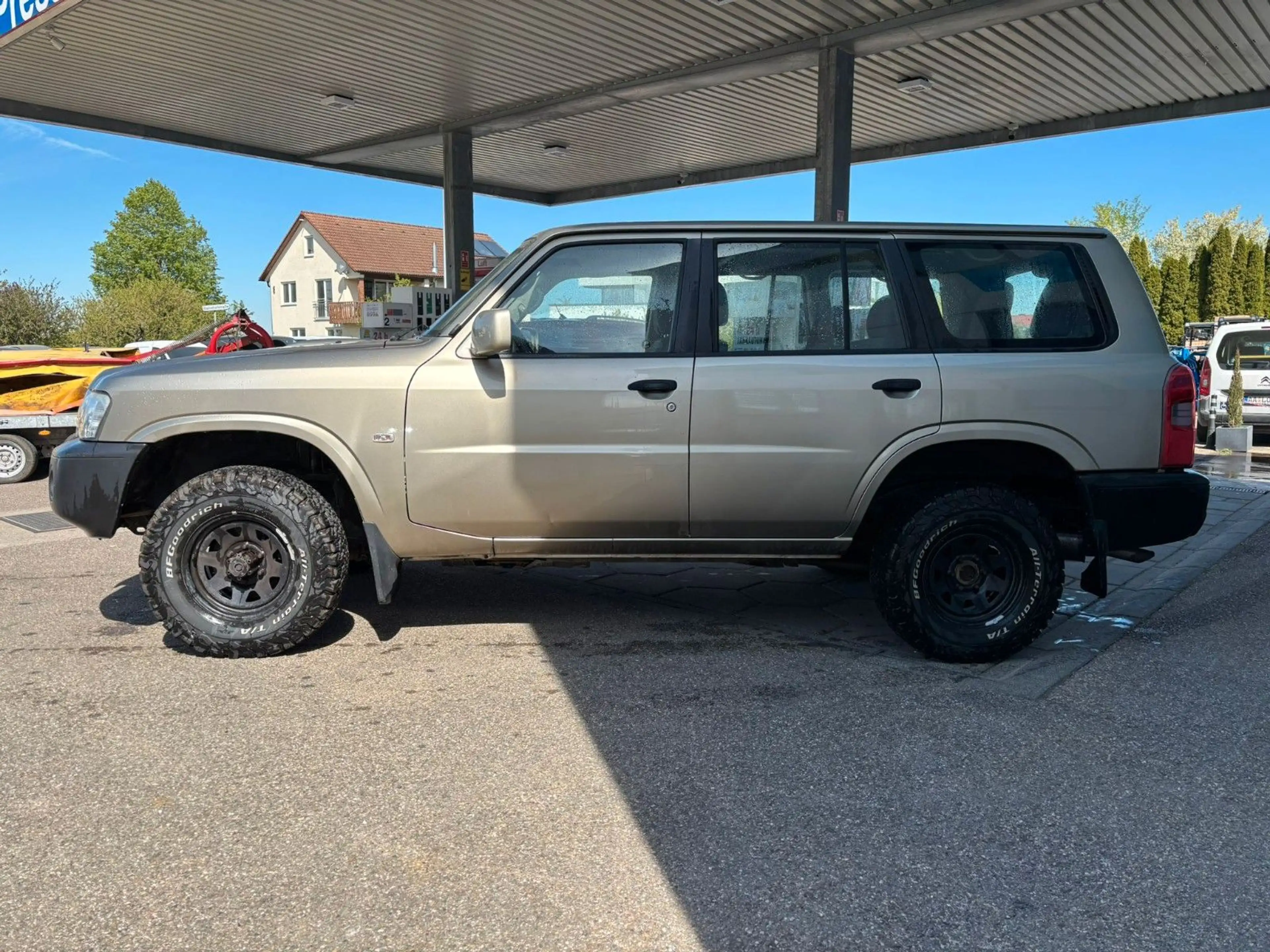 Nissan Patrol *7-Sitze/AHK/Klima* — photo 3