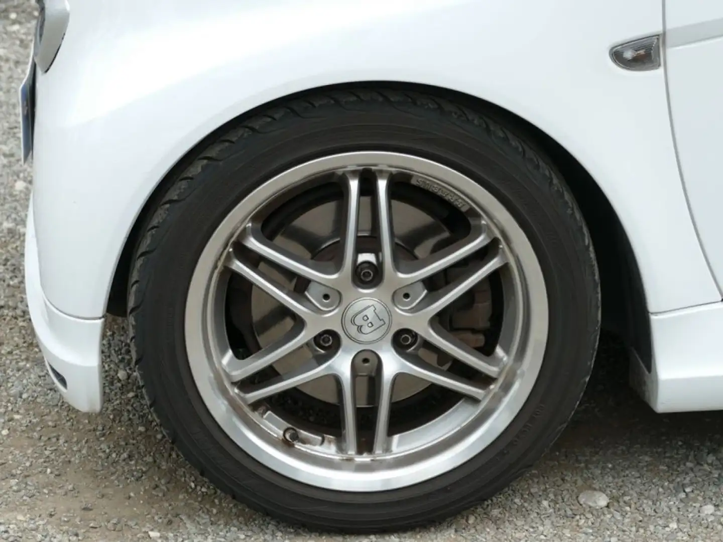 smart forTwo COUPE BRABUS EXCLUSIVE 102 Ch SOFTOUCH BVA Blanc - 2