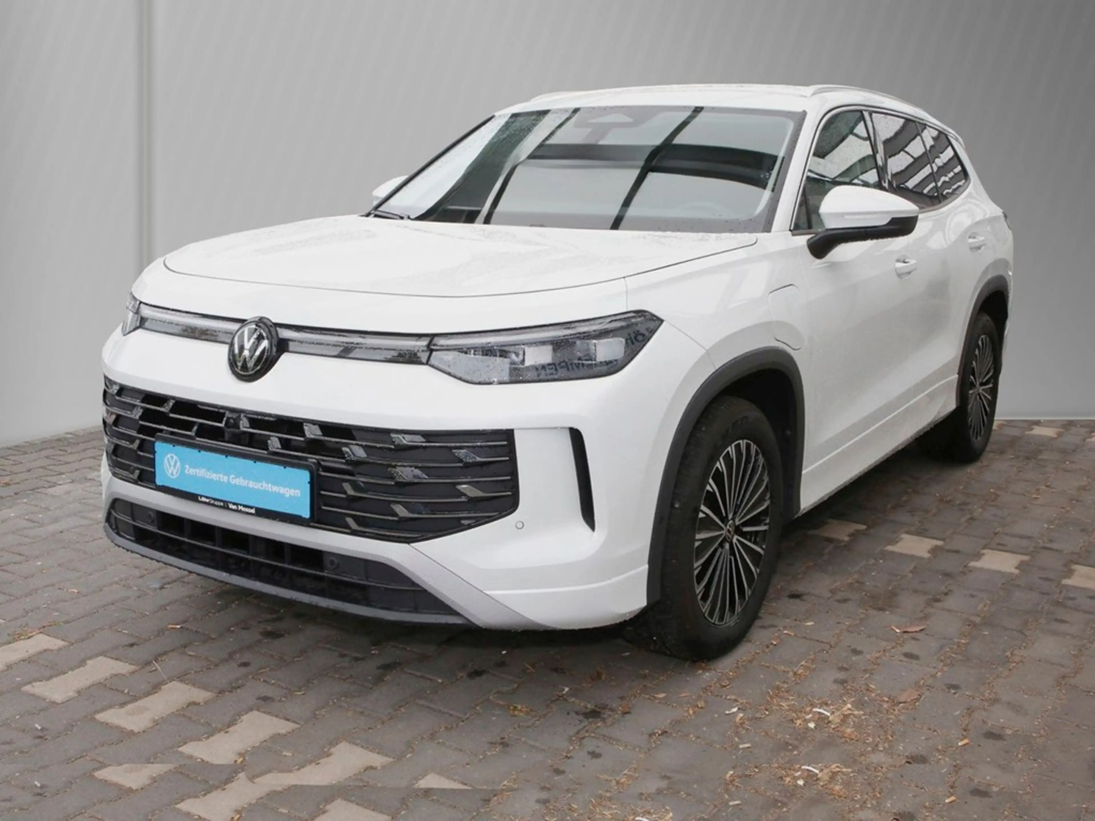 Volkswagen Tayron 1.5 TSI DSG eHybrid Elegance 18" ACC AHK — photo 2