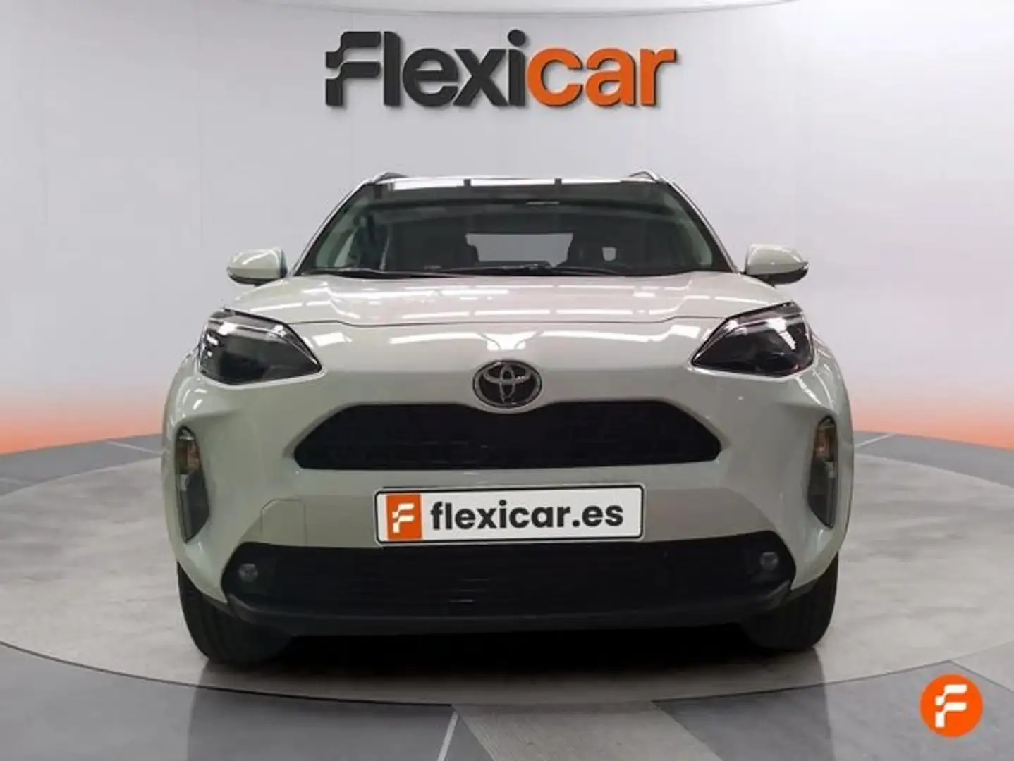 Toyota Yaris Cross 120H Active Plus Blanco - 2
