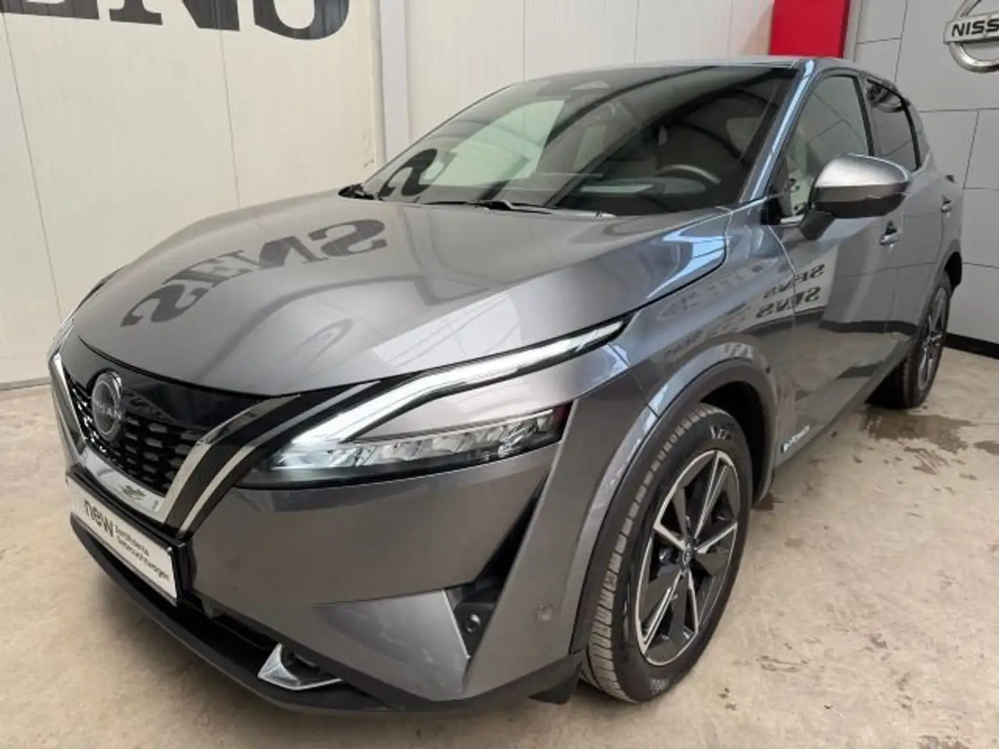 Nissan Qashqai 1.5 VC-T e-Power 190PS Tekna Grau - 2