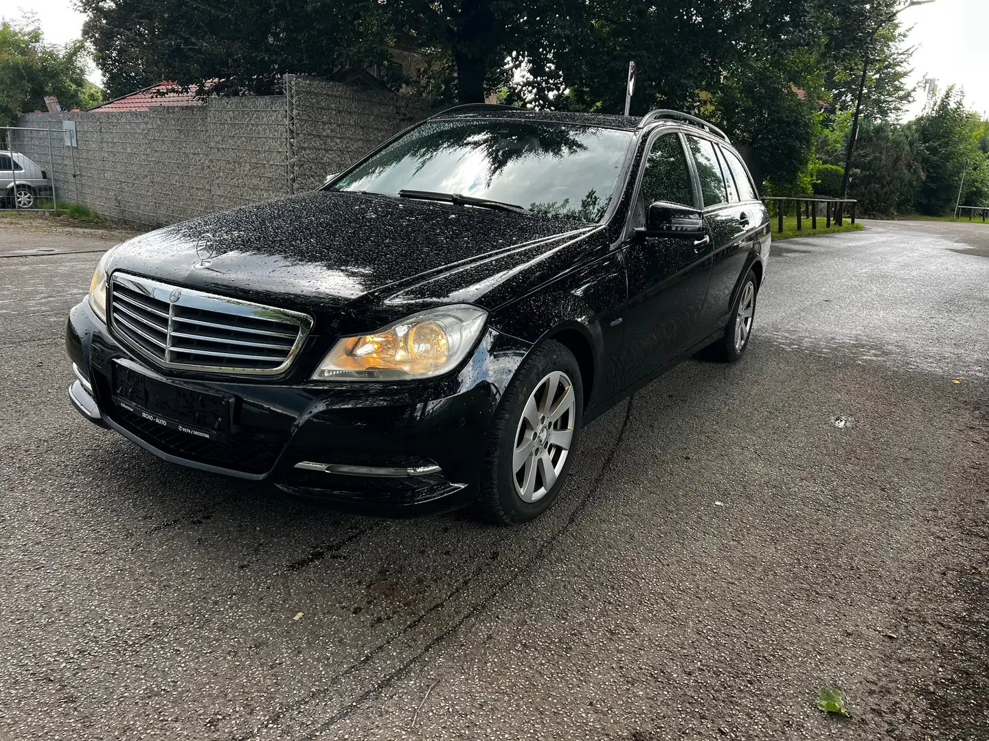 Mercedes-Benz C 220 T CDI DPF (BlueEFFICIENCY) 7G-TRONIC Avantgarde Negro - 1