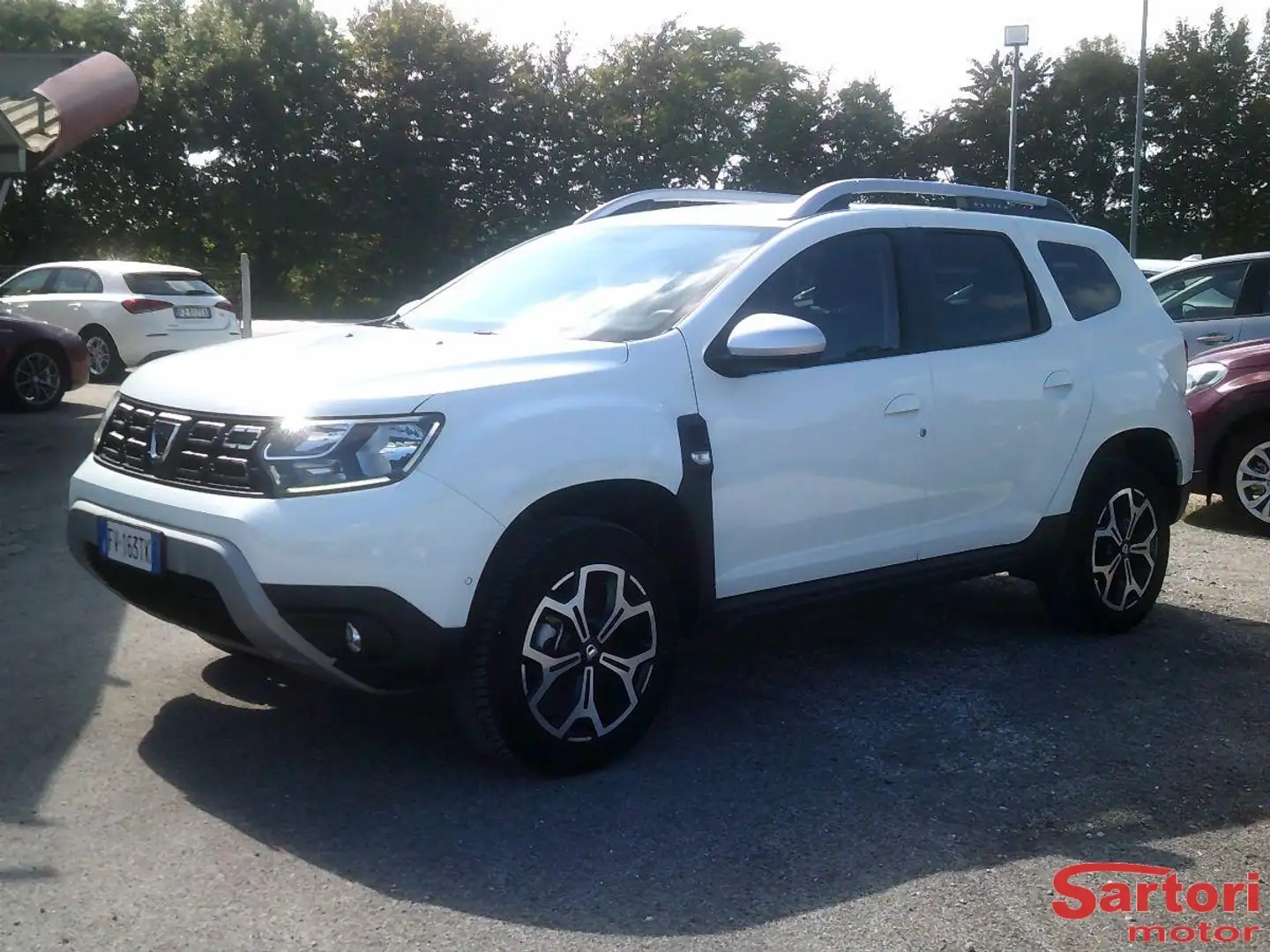 Dacia Duster PERFETTO STATO VERSIONE PRESTIGE Bianco - 1