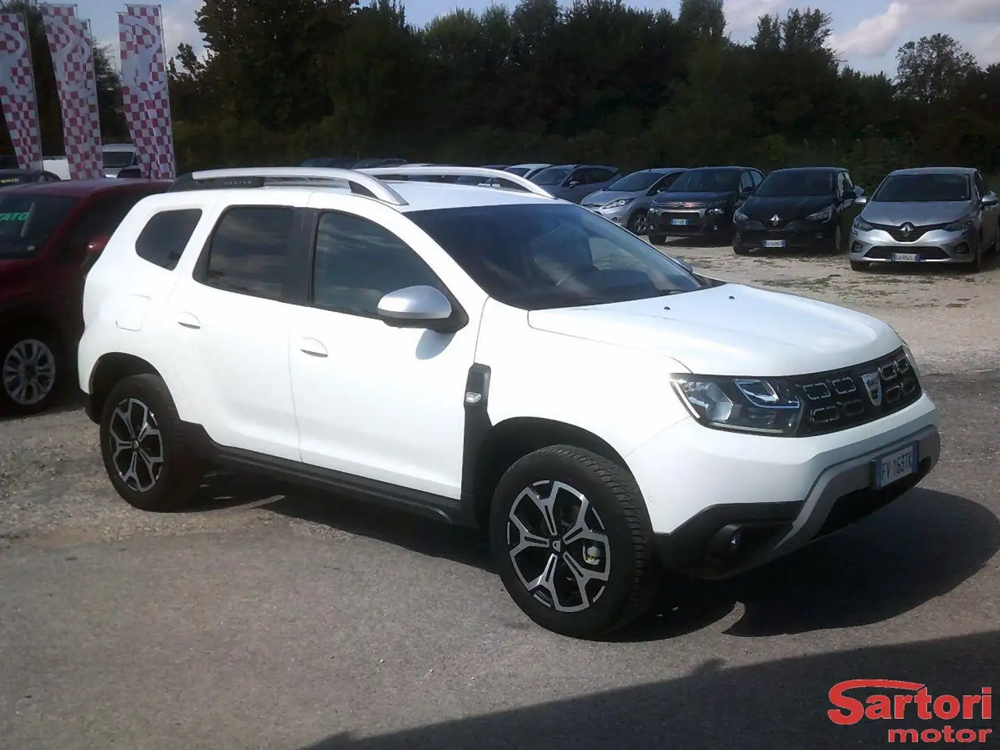 Dacia Duster PERFETTO STATO VERSIONE PRESTIGE Bianco - 2
