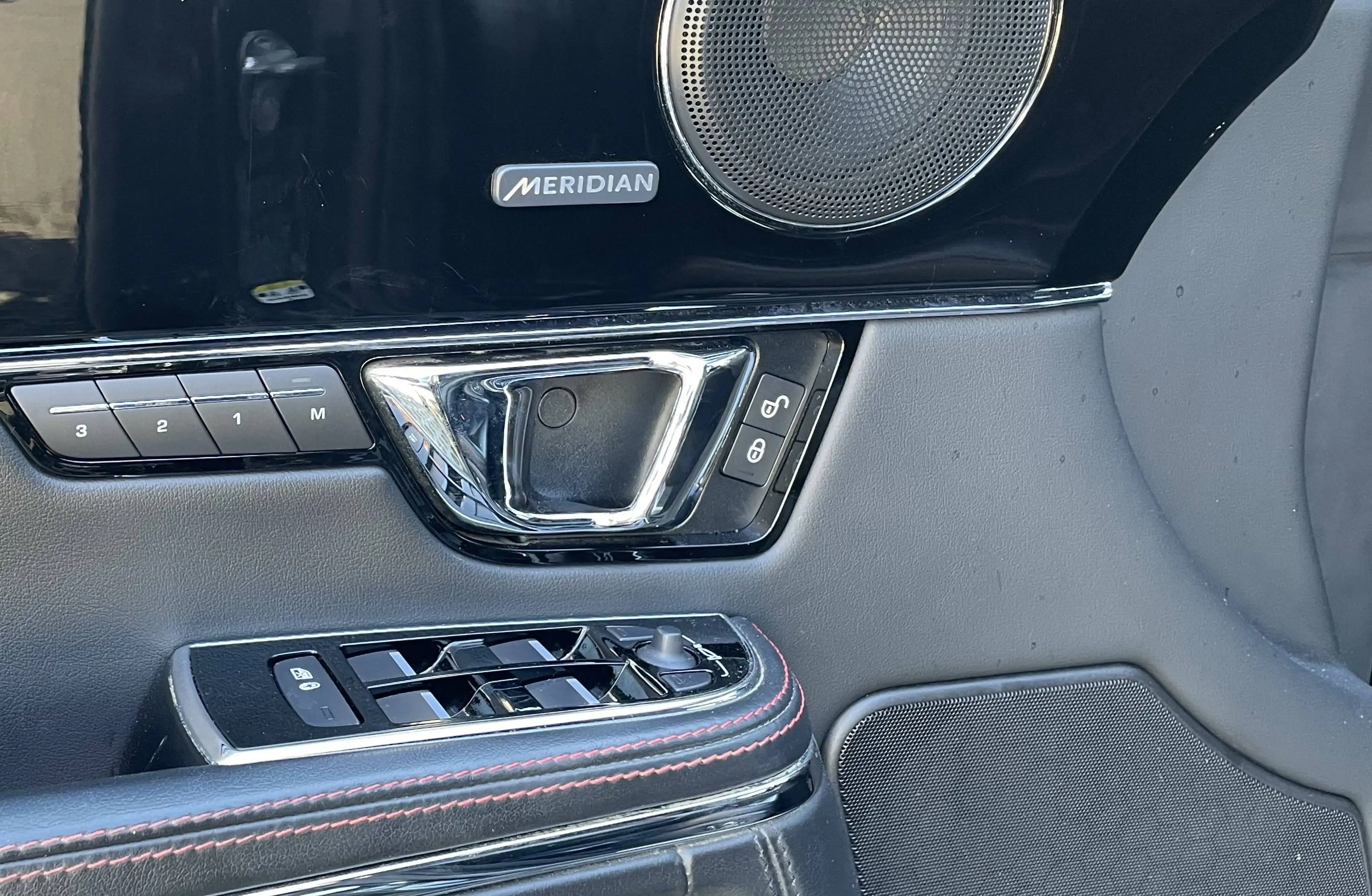 Jaguar XJ 3,0d Aut. R-Sport * 2.Besitz * Neue Bremsen, Zahnriemen... * — photo 14