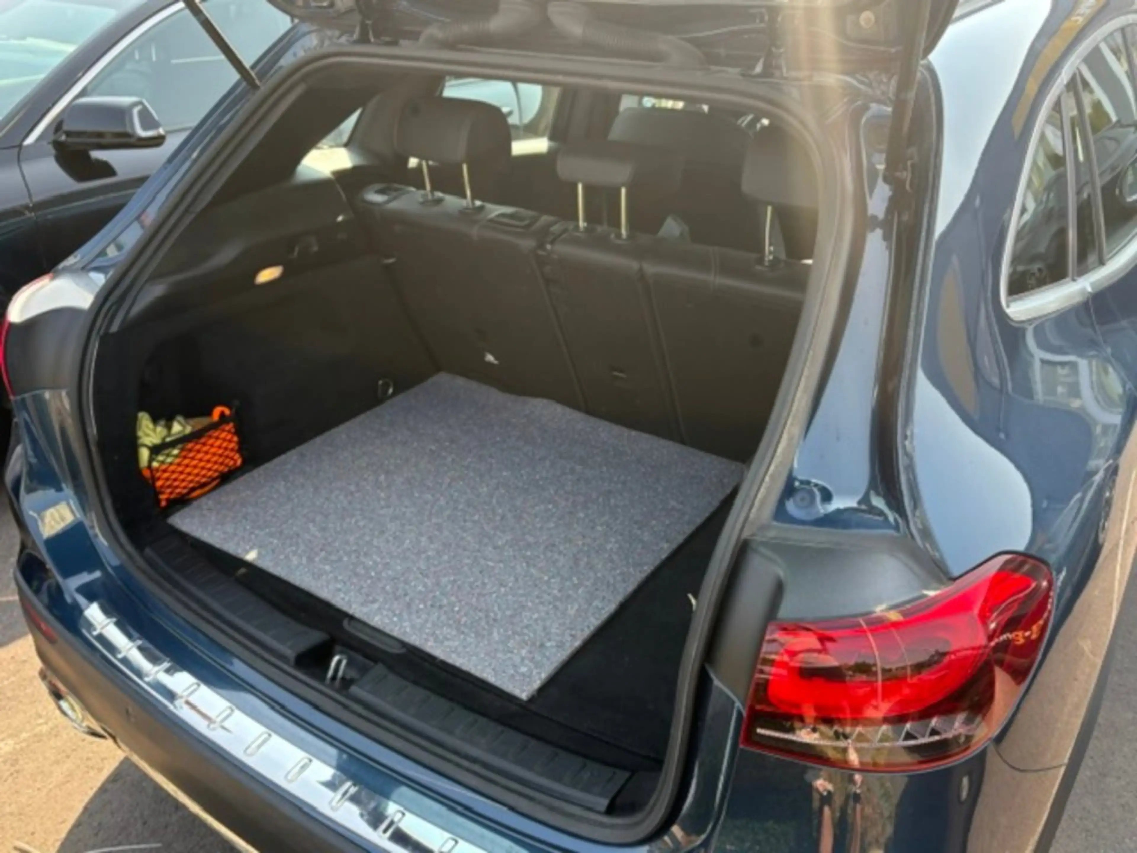 Mercedes-Benz GLA 180 d — photo 6
