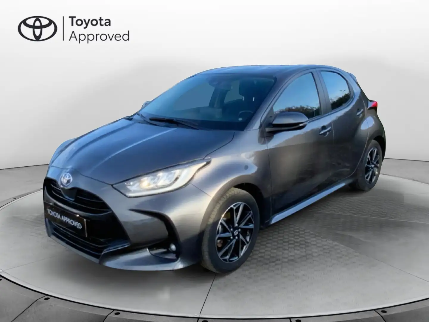 Toyota Yaris 4ª serie 1.5 Hybrid 5 porte Trend Grigio - 1