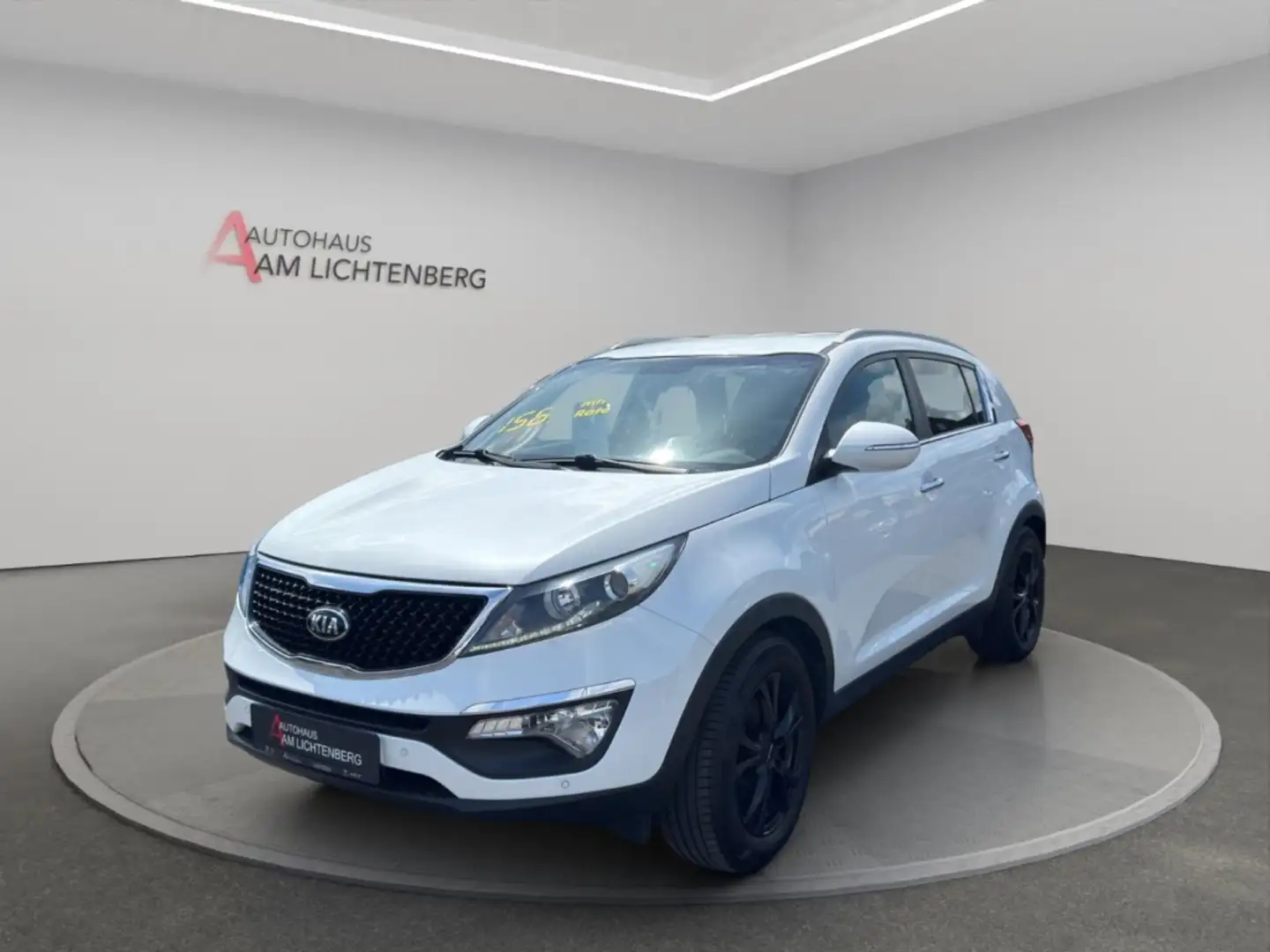 Kia Sportage 1.6 GDI Dream Team LED+NAVI+KAMERA+PDC+TEMPOMAT+KL Blanc - 1